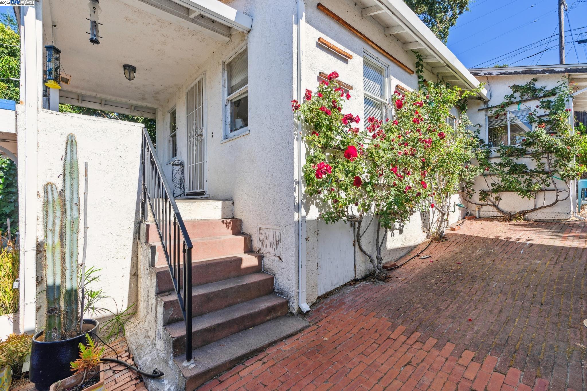 1549 AZALEA AVENUE