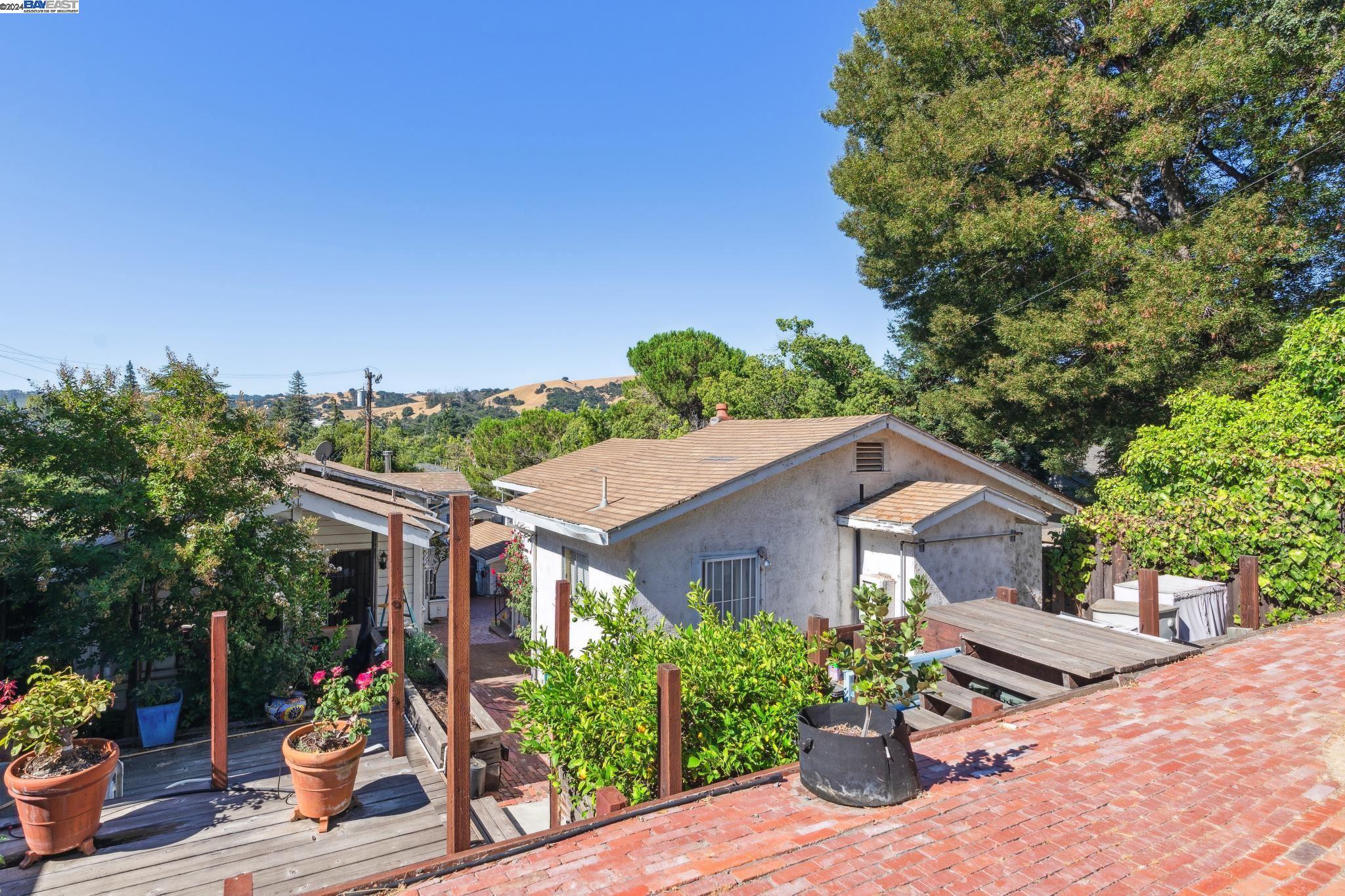 1549 AZALEA AVENUE
