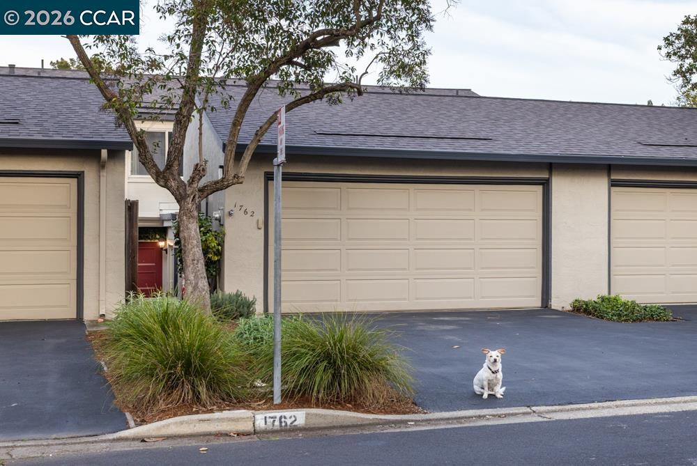 1762 Holland Cir
