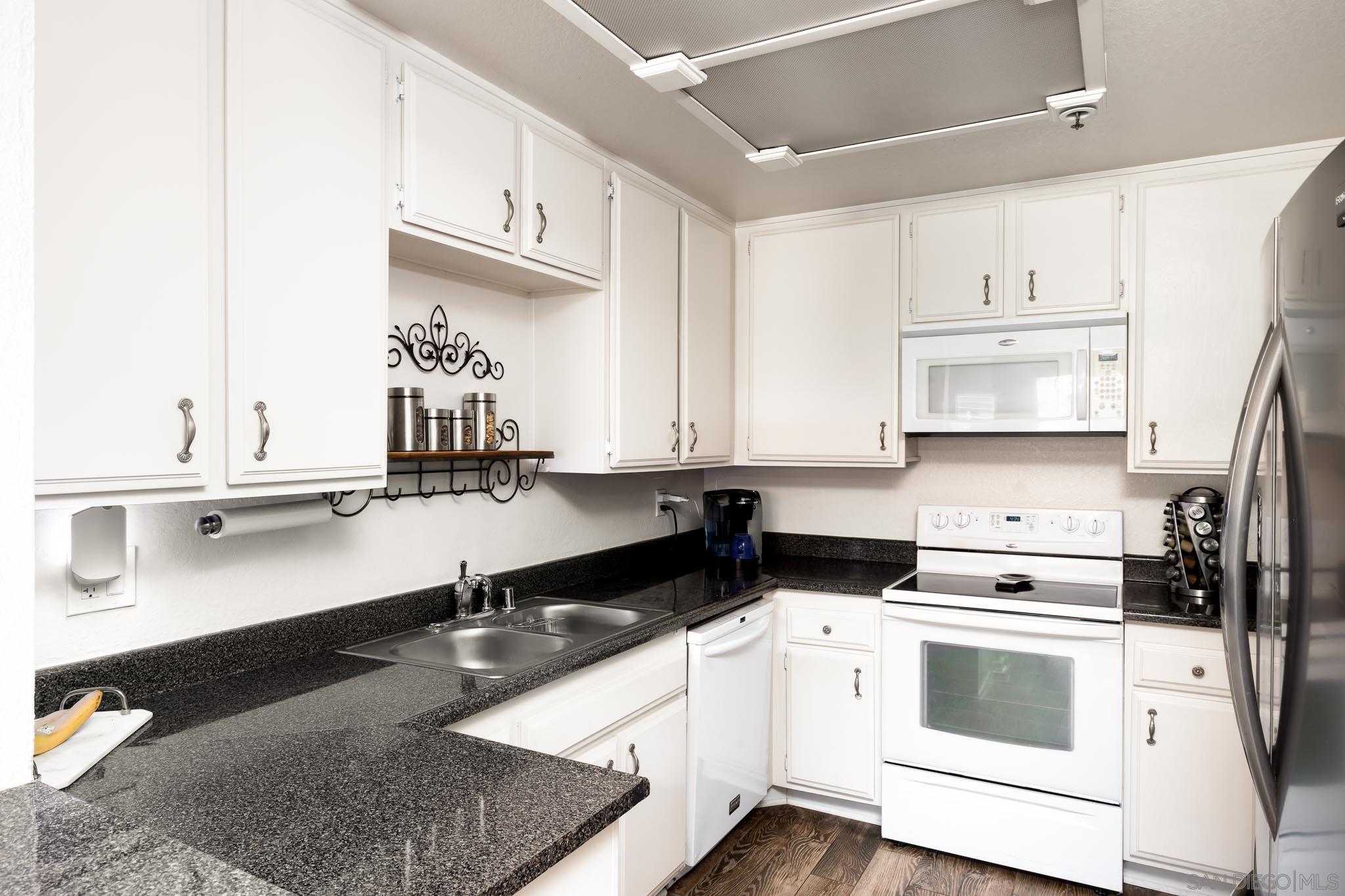 11255 Tierrasanta Blvd Unit: 101