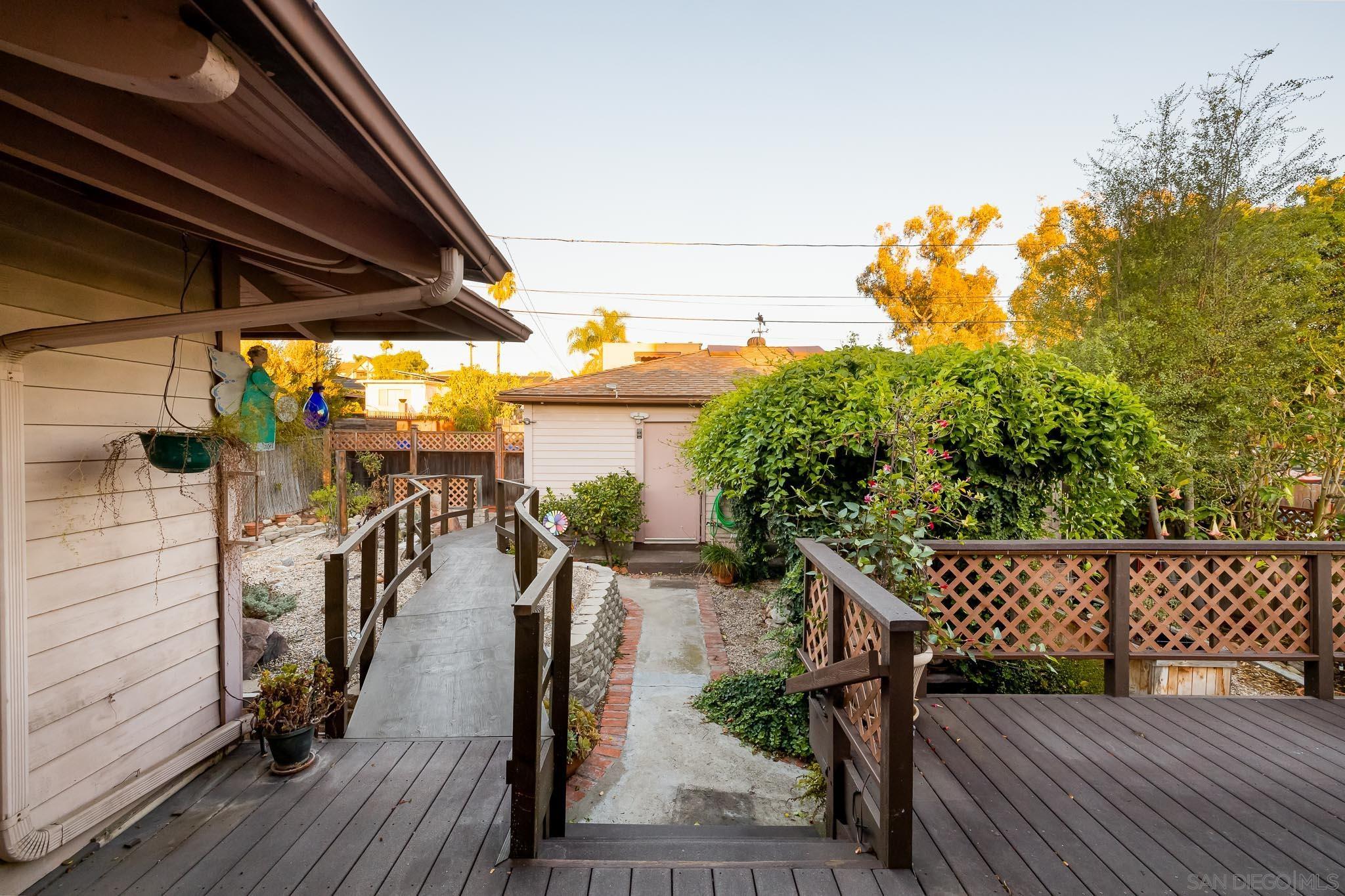 4567 New Hampshire St.