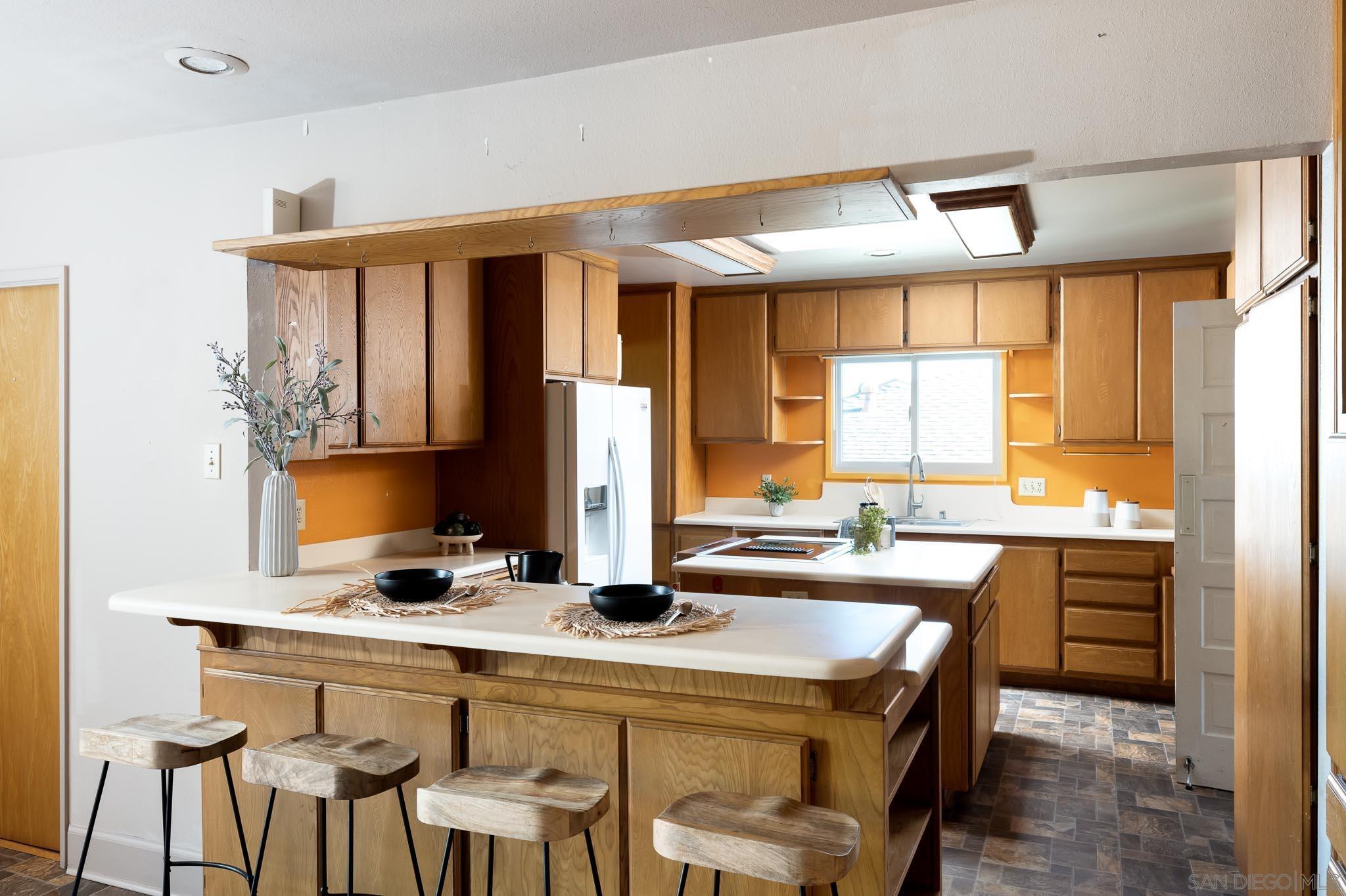 4567 New Hampshire St.