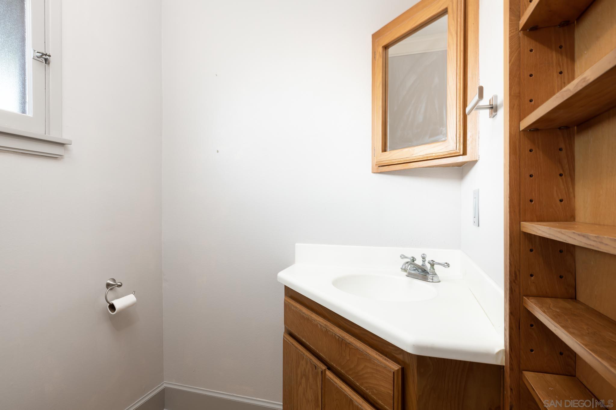 4567 New Hampshire St.