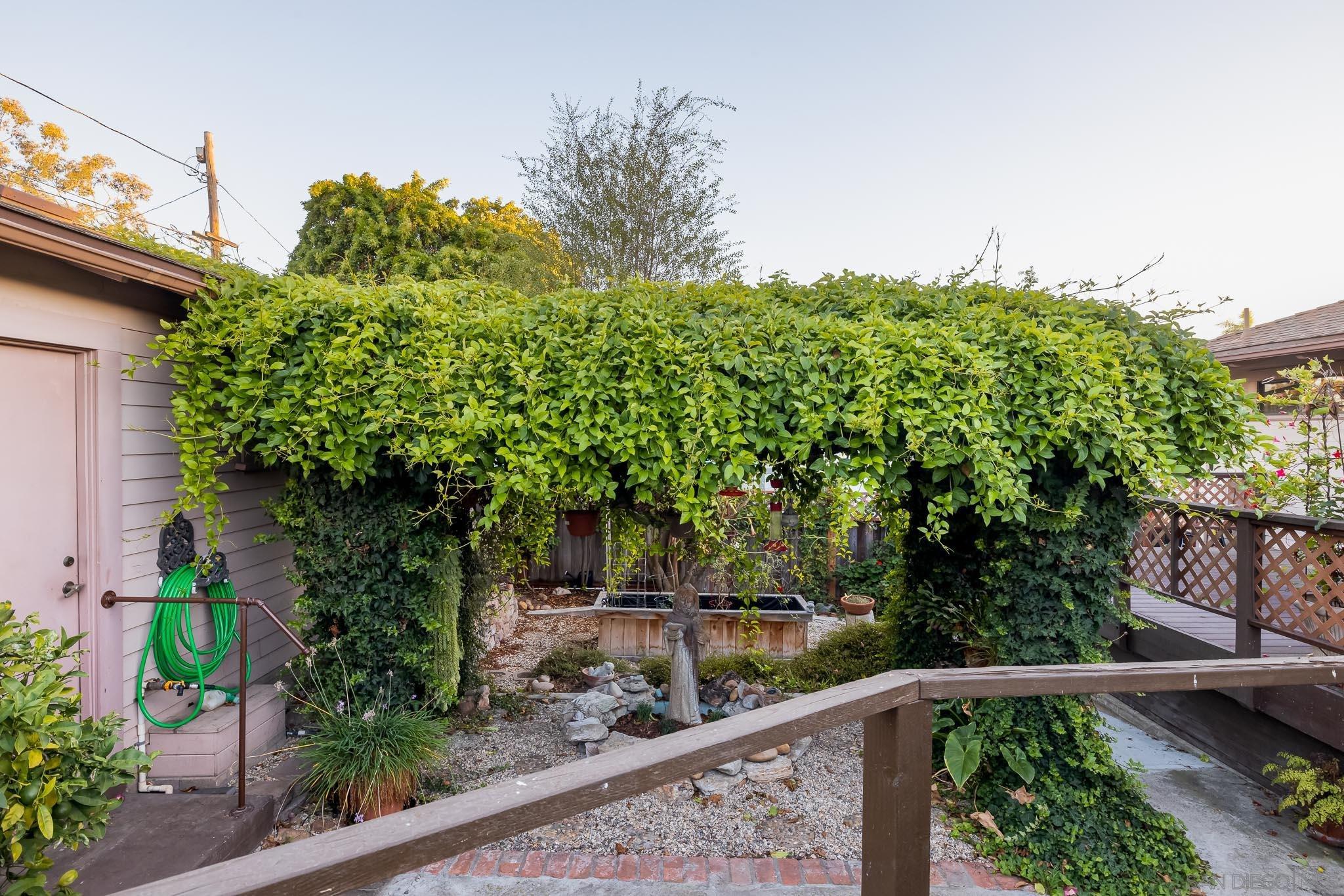 4567 New Hampshire St.