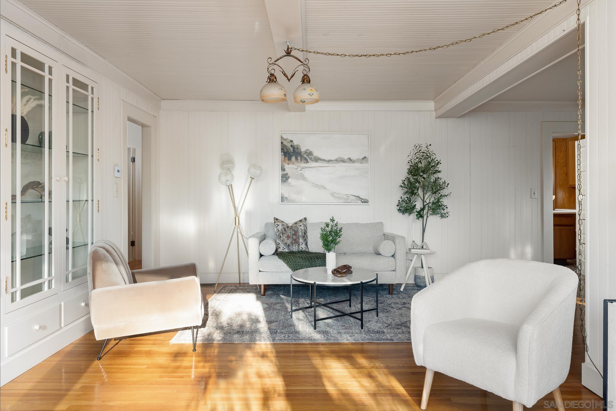 4567 New Hampshire St.