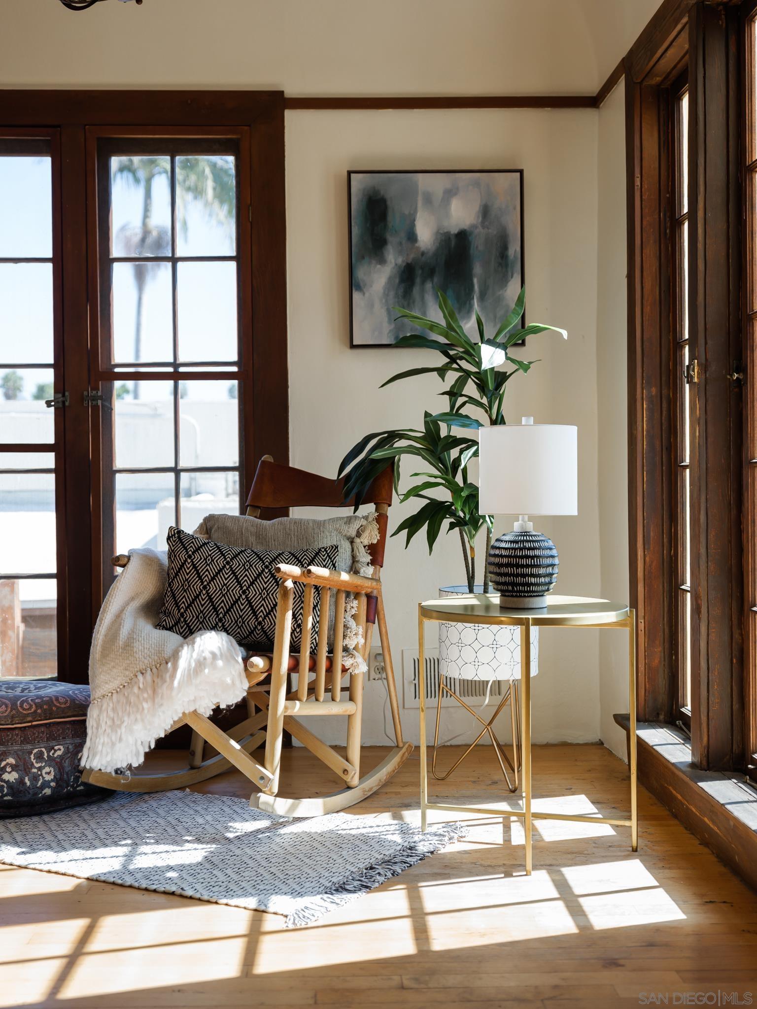 2432 Wightman Street