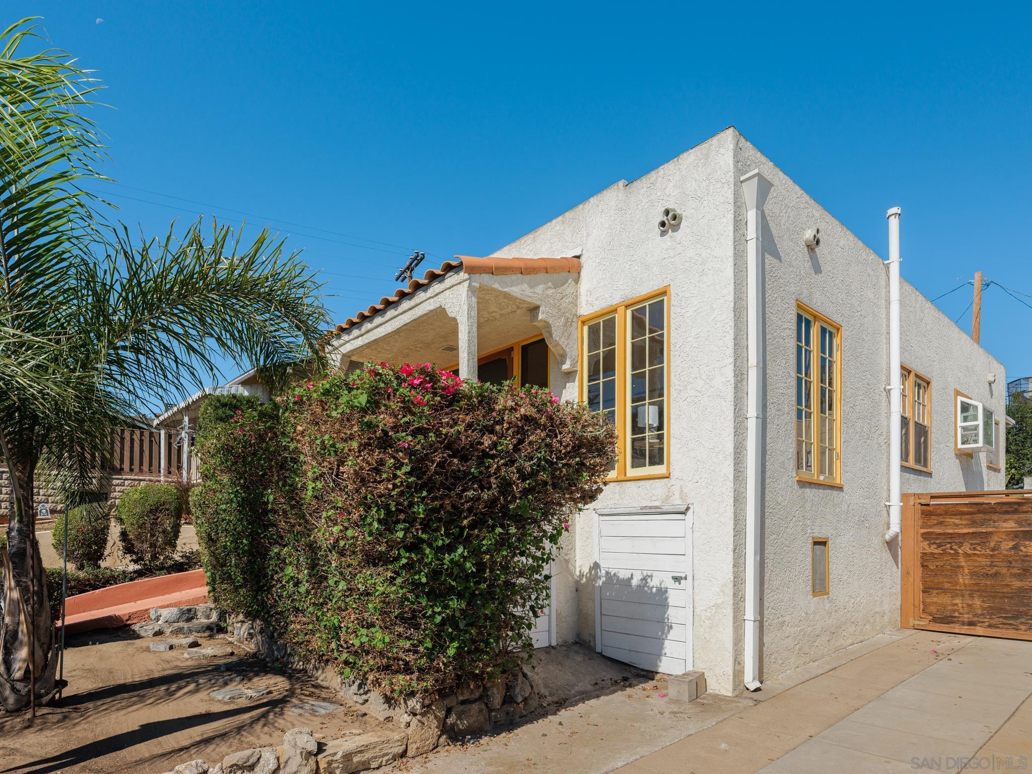 2432 Wightman Street