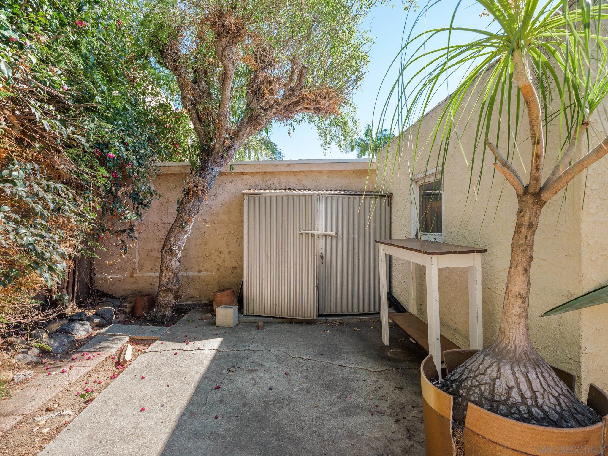 2432 Wightman Street