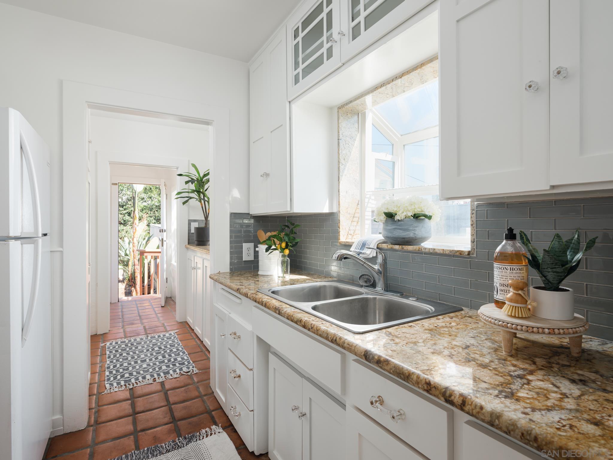 2432 Wightman Street