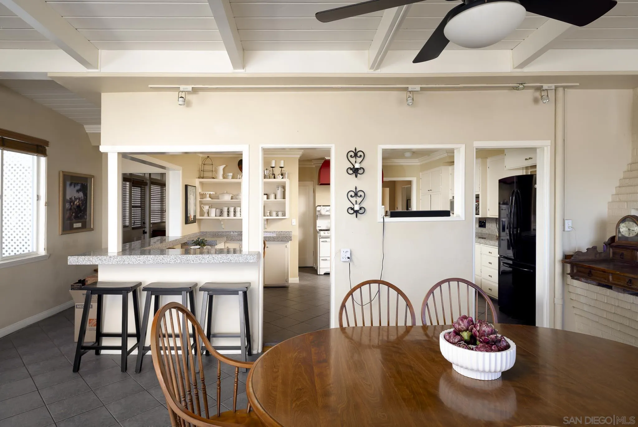 8050 Fairview Avenue