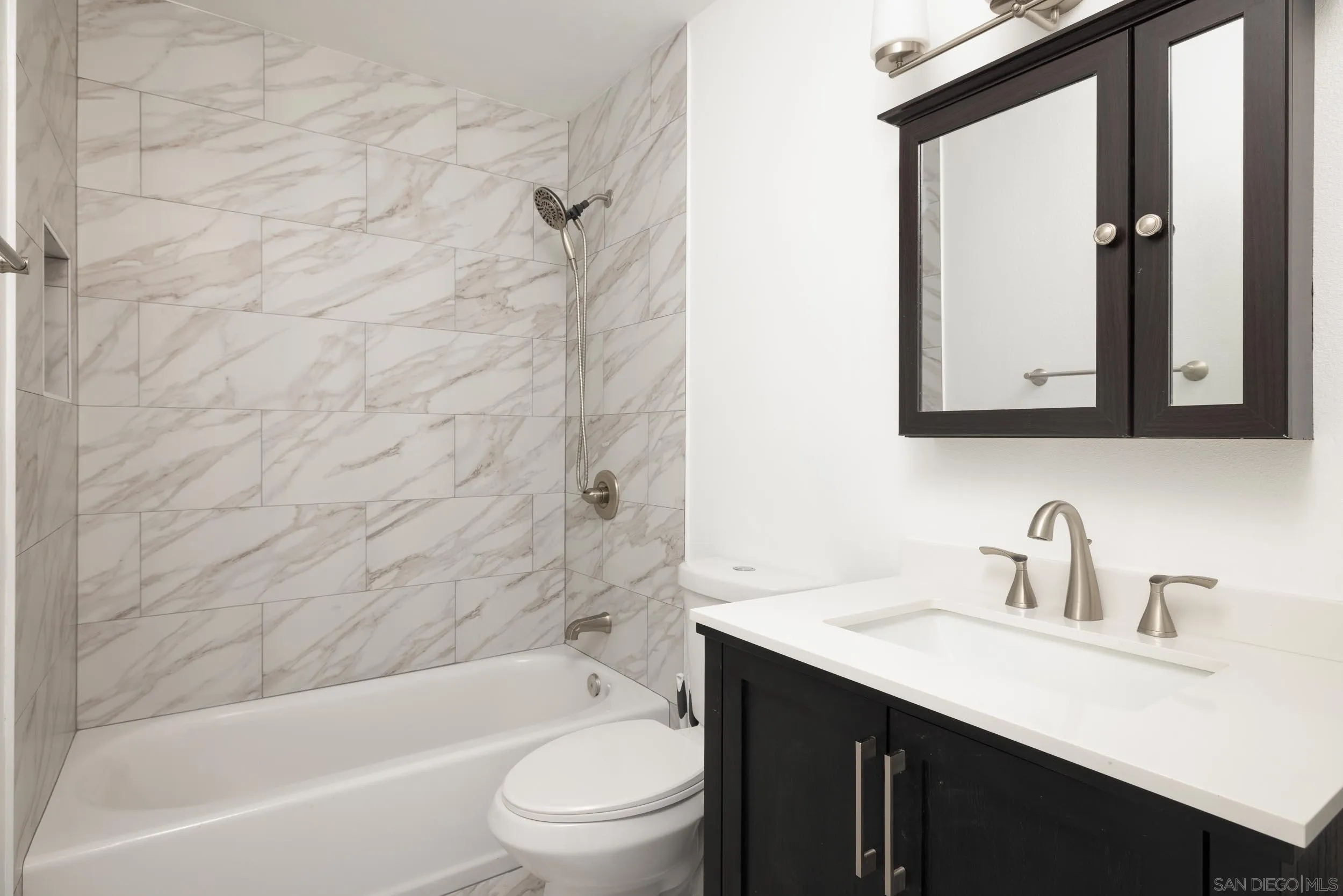 4745 W Mountain View Dr # 2