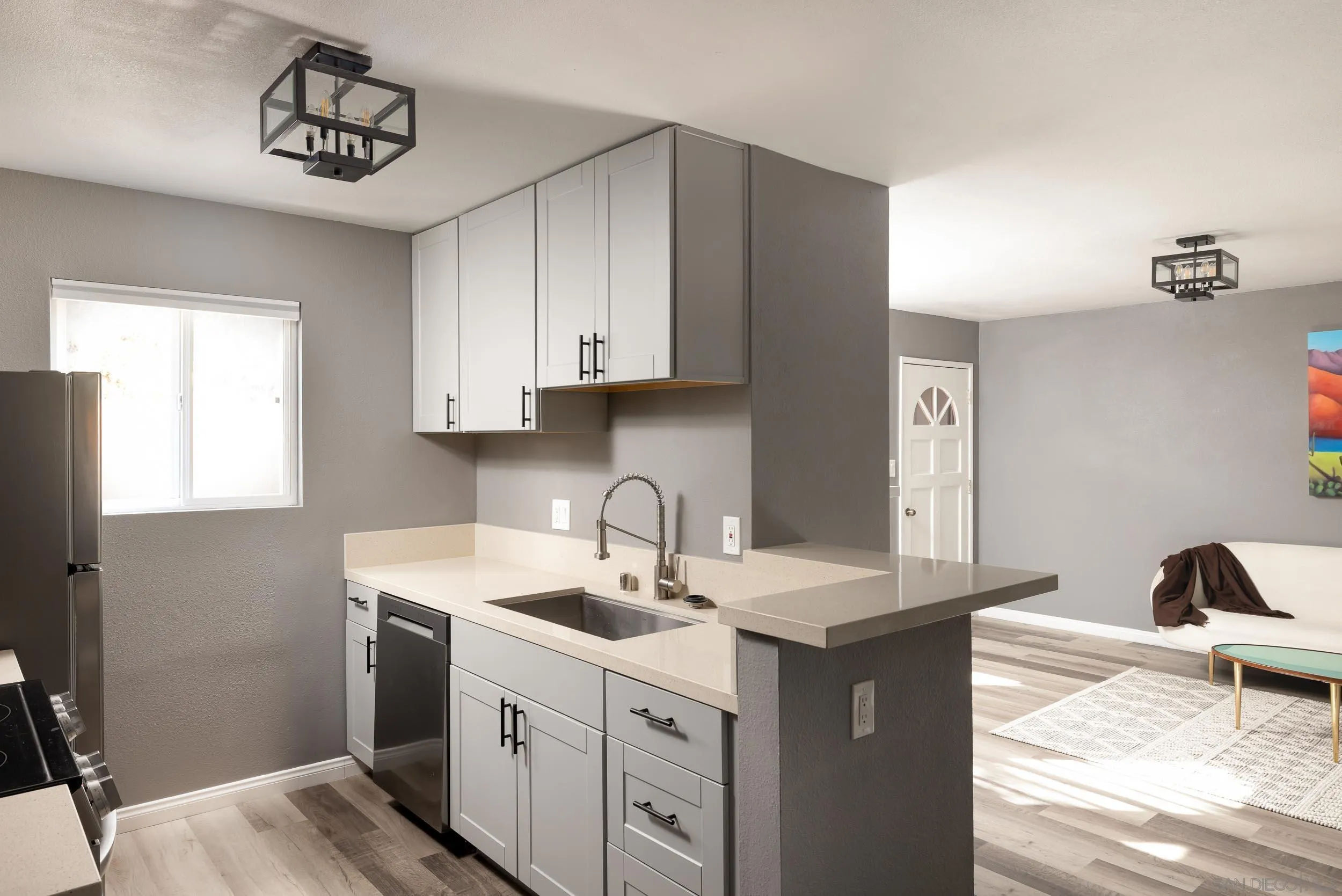 4745 W Mountain View Dr # 2