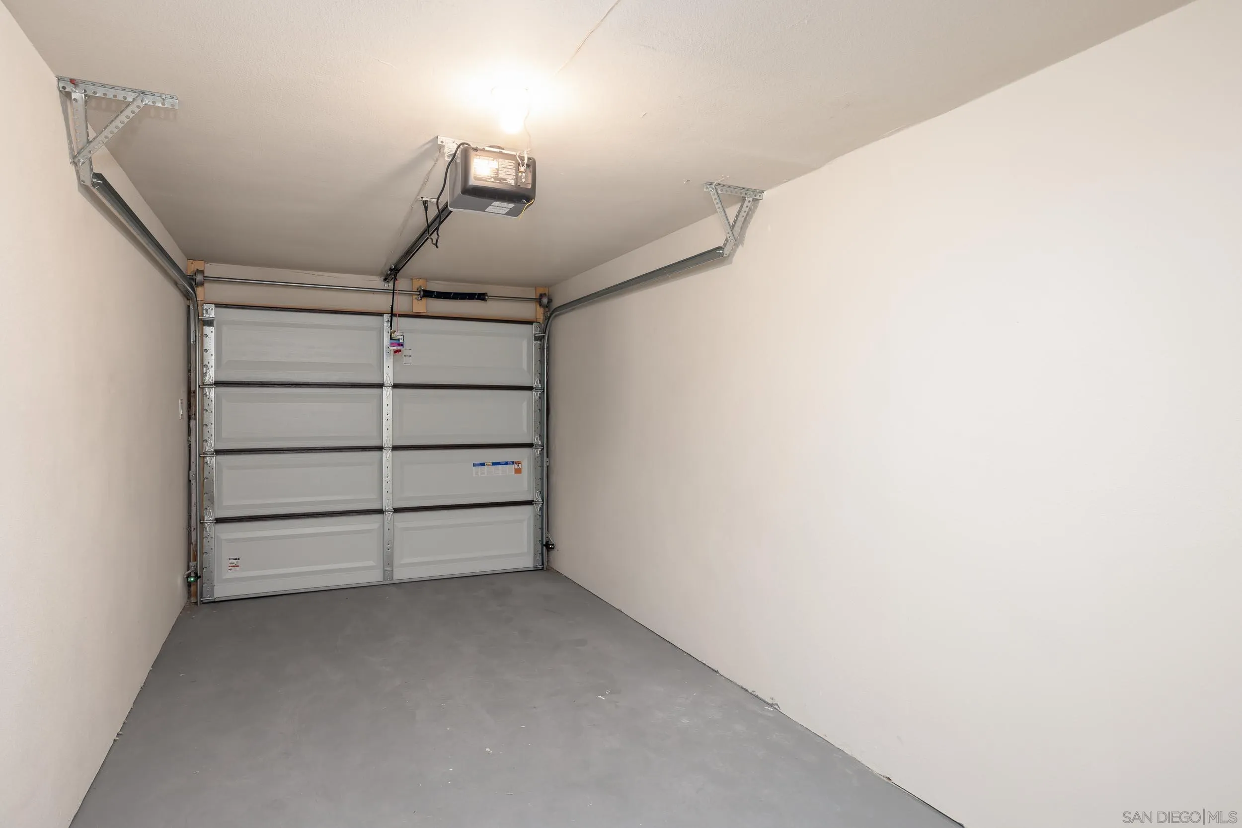 4745 W Mountain View Dr # 2