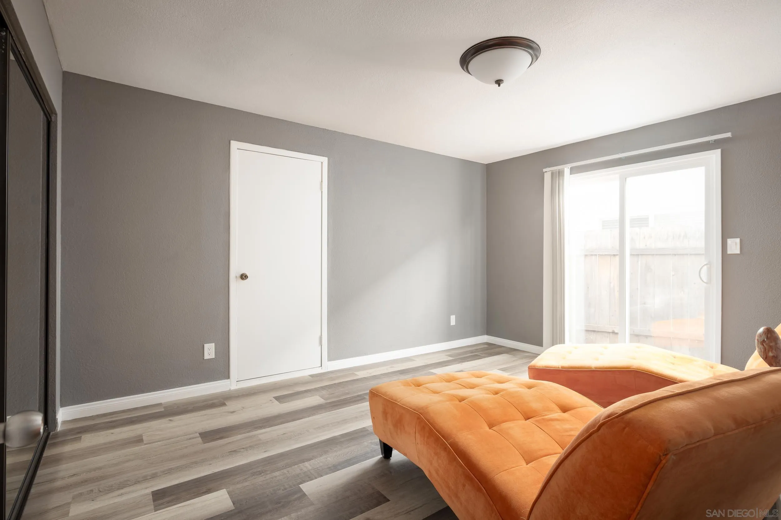 4745 W Mountain View Dr # 2