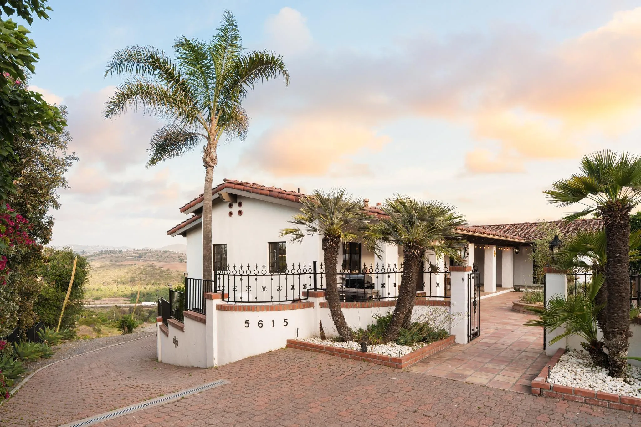 5615 Via Montellano