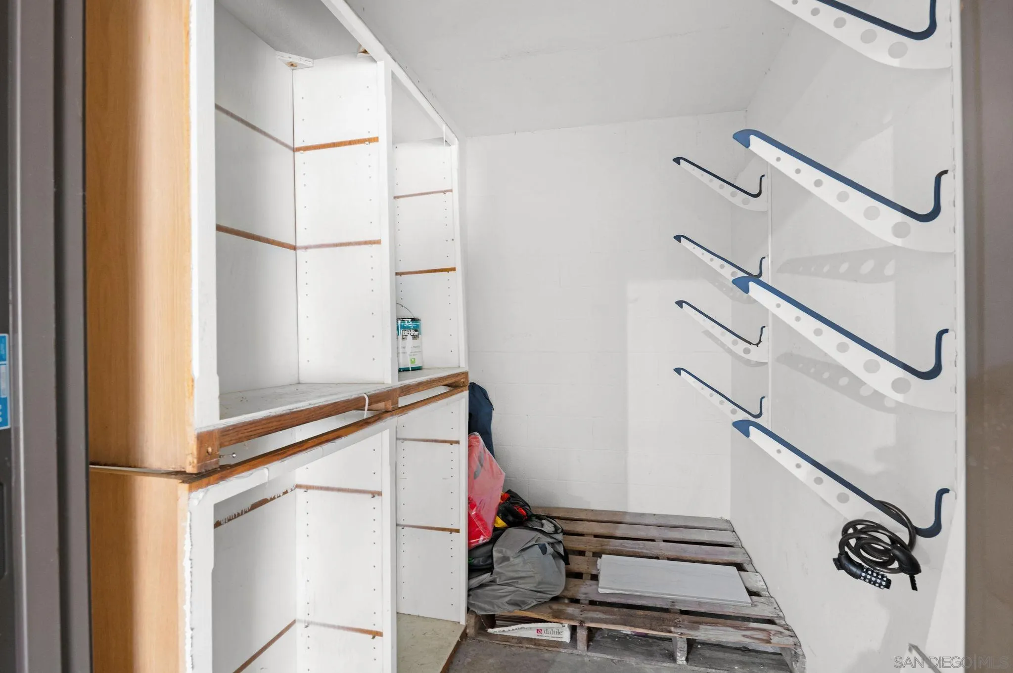 3037 Ingelow St Unit 4