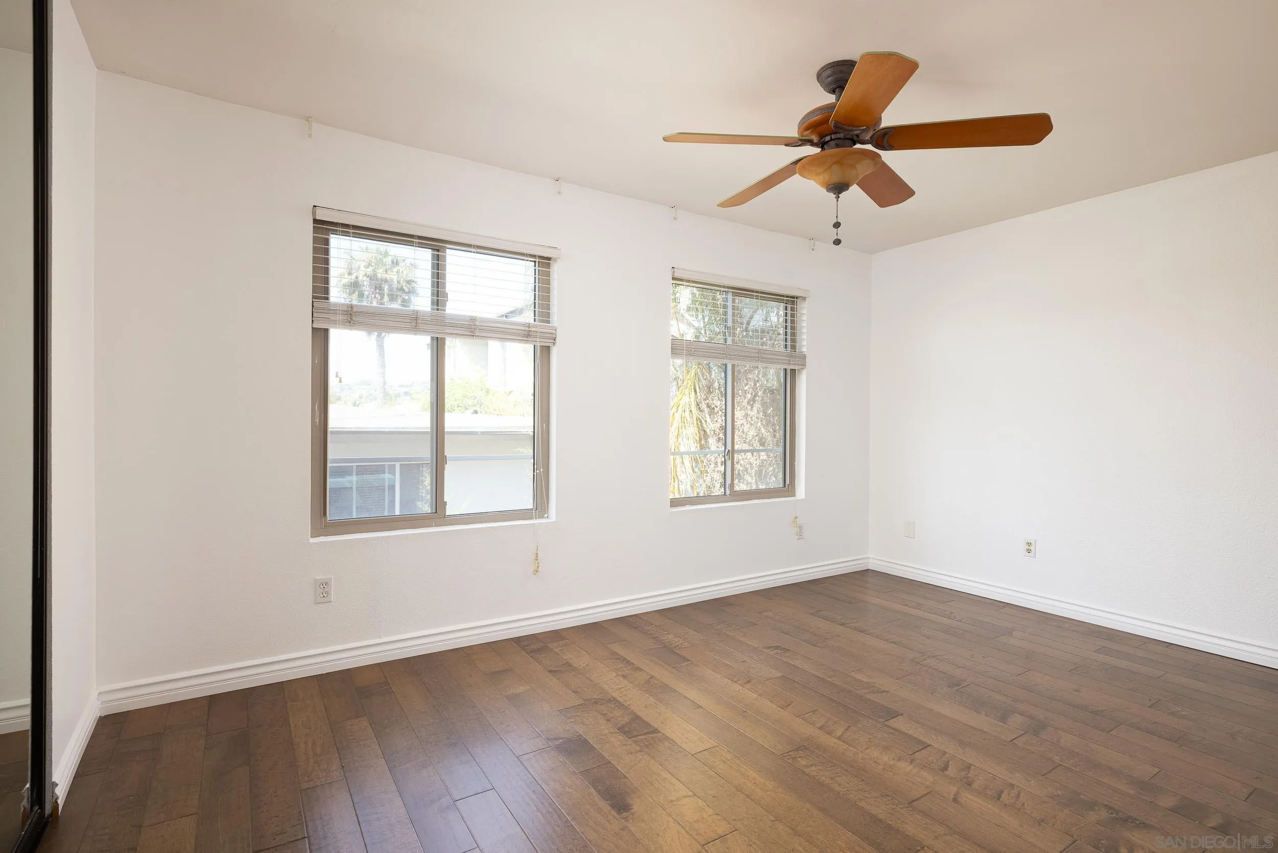 3037 Ingelow St Unit 4