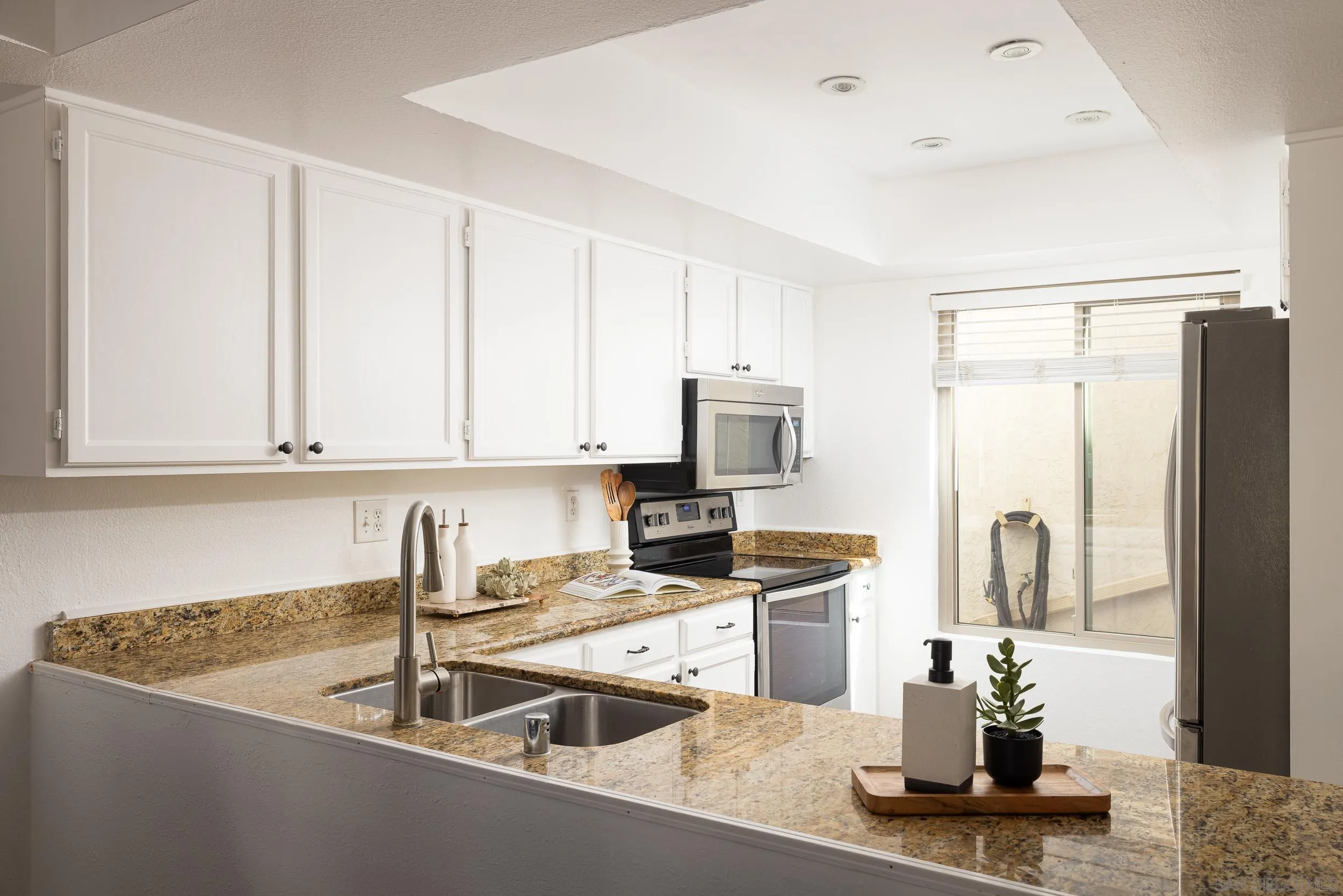 3037 Ingelow St Unit 4