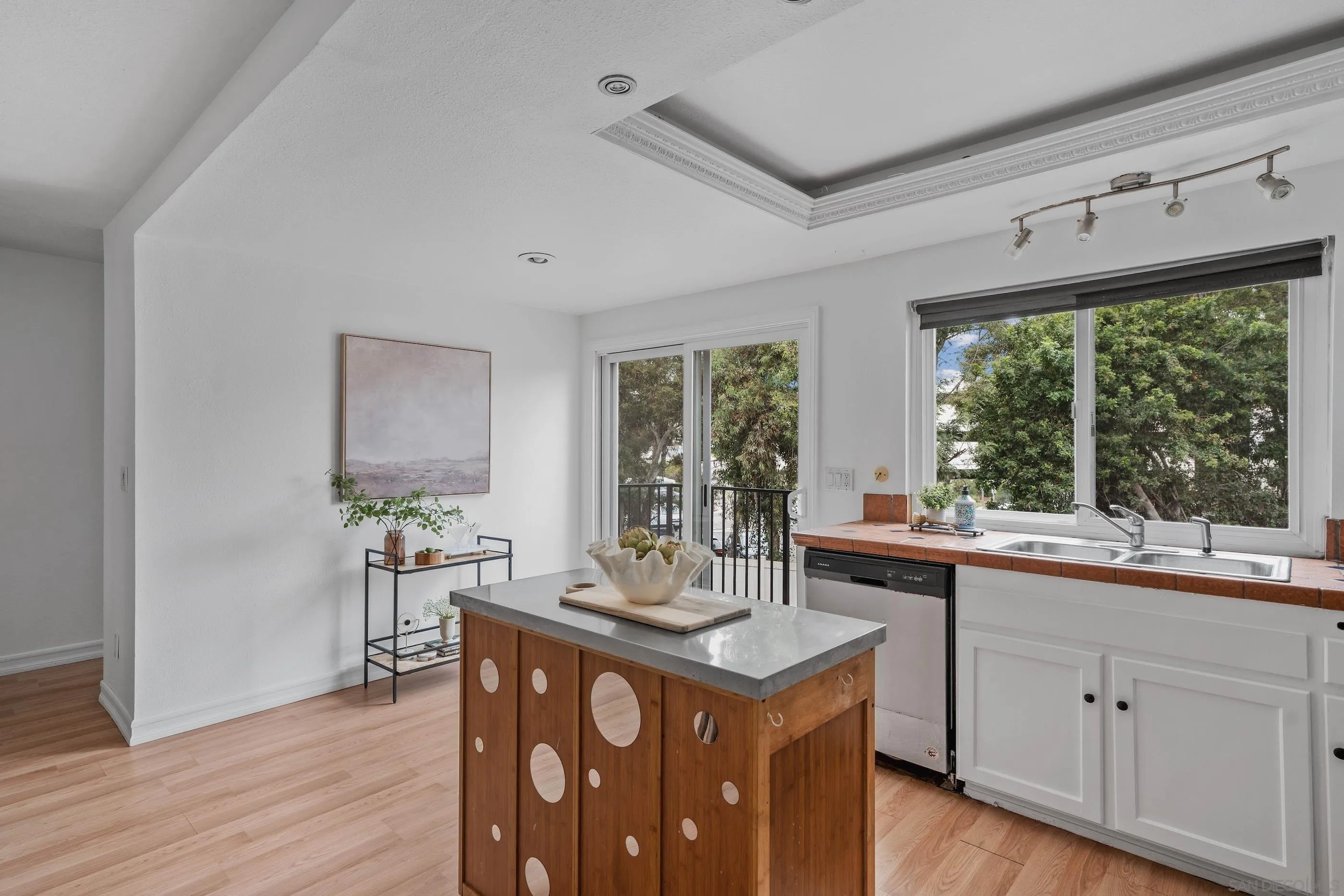 7708 Nightingale Way