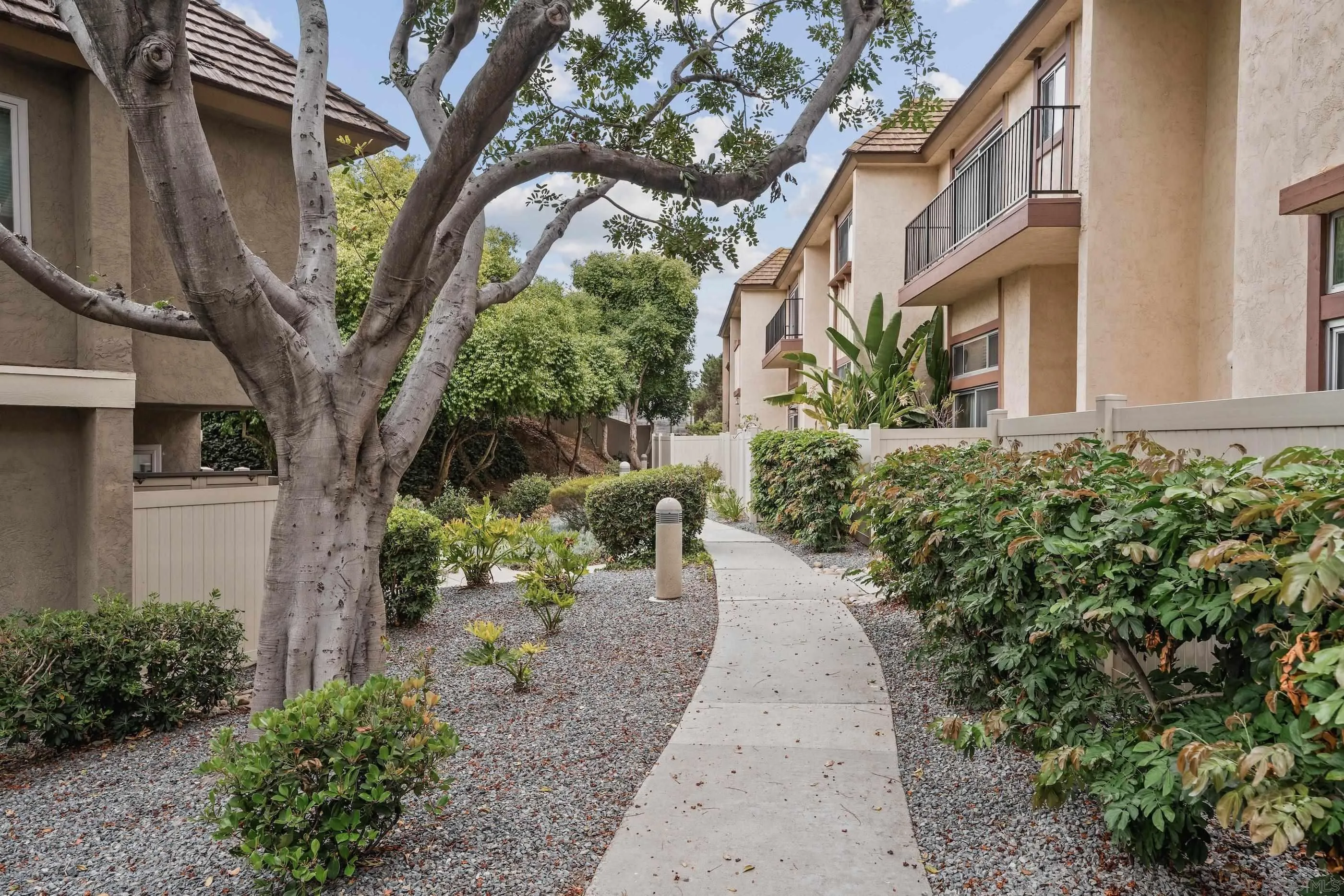 7708 Nightingale Way