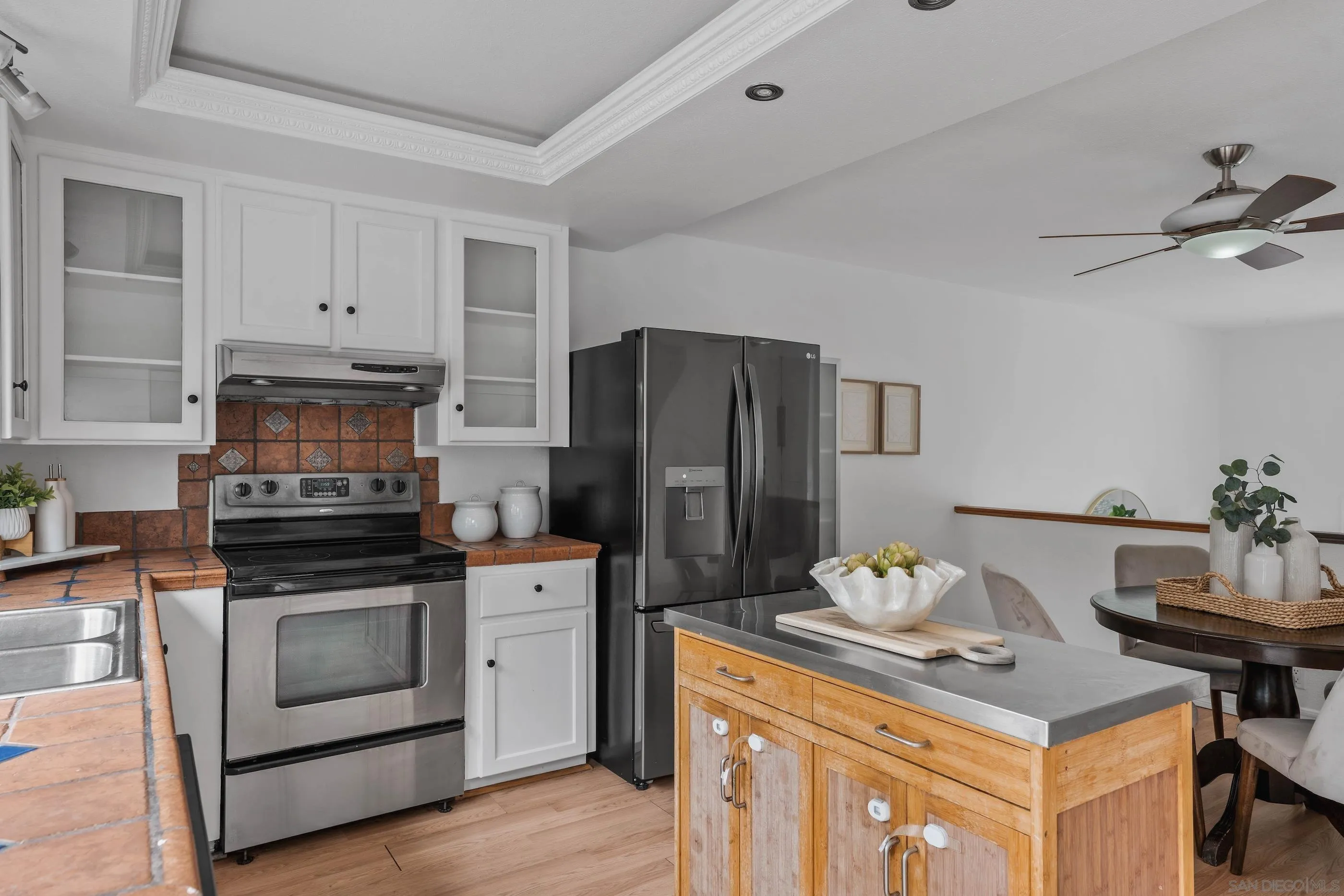 7708 Nightingale Way