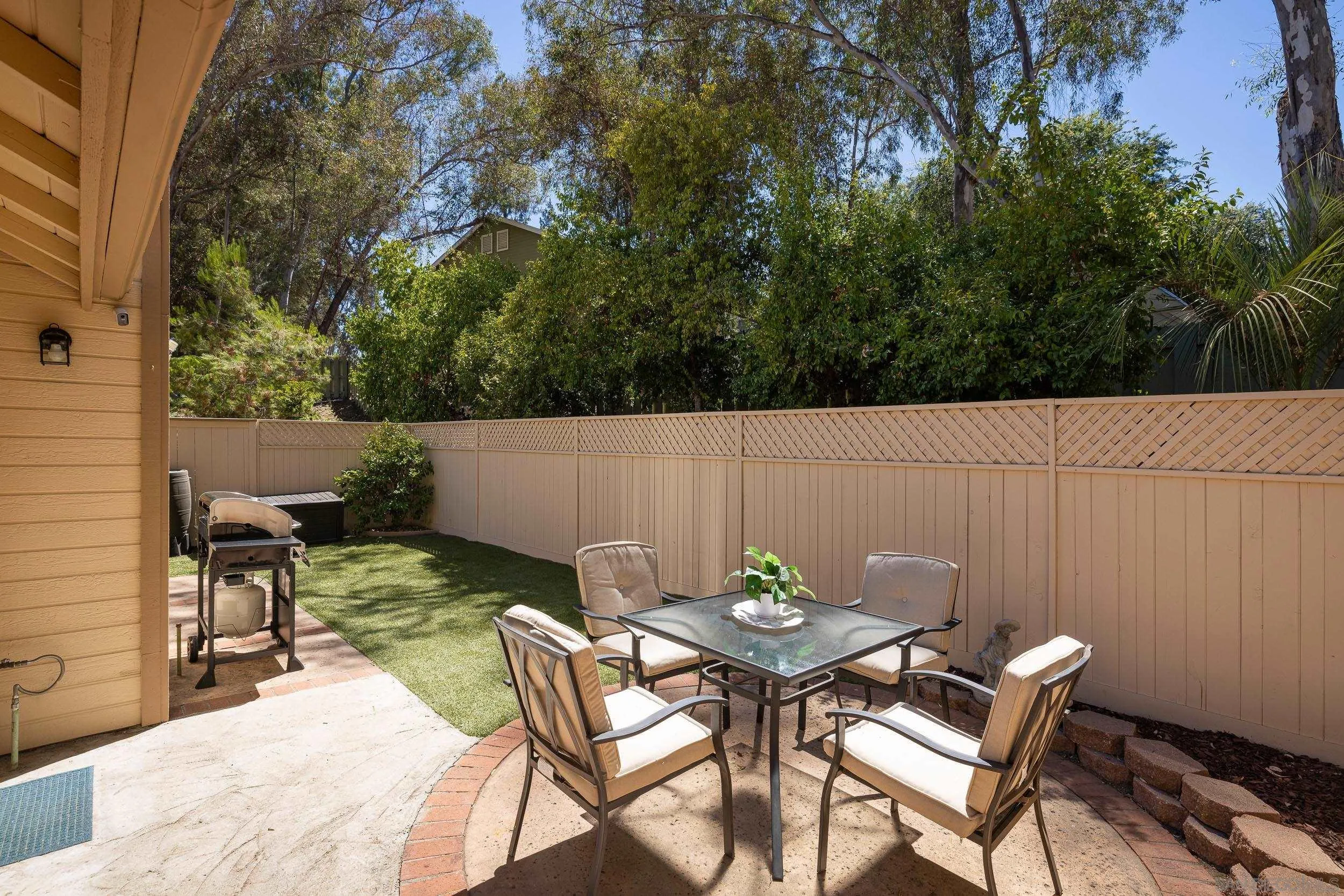 432 Conifer Glen