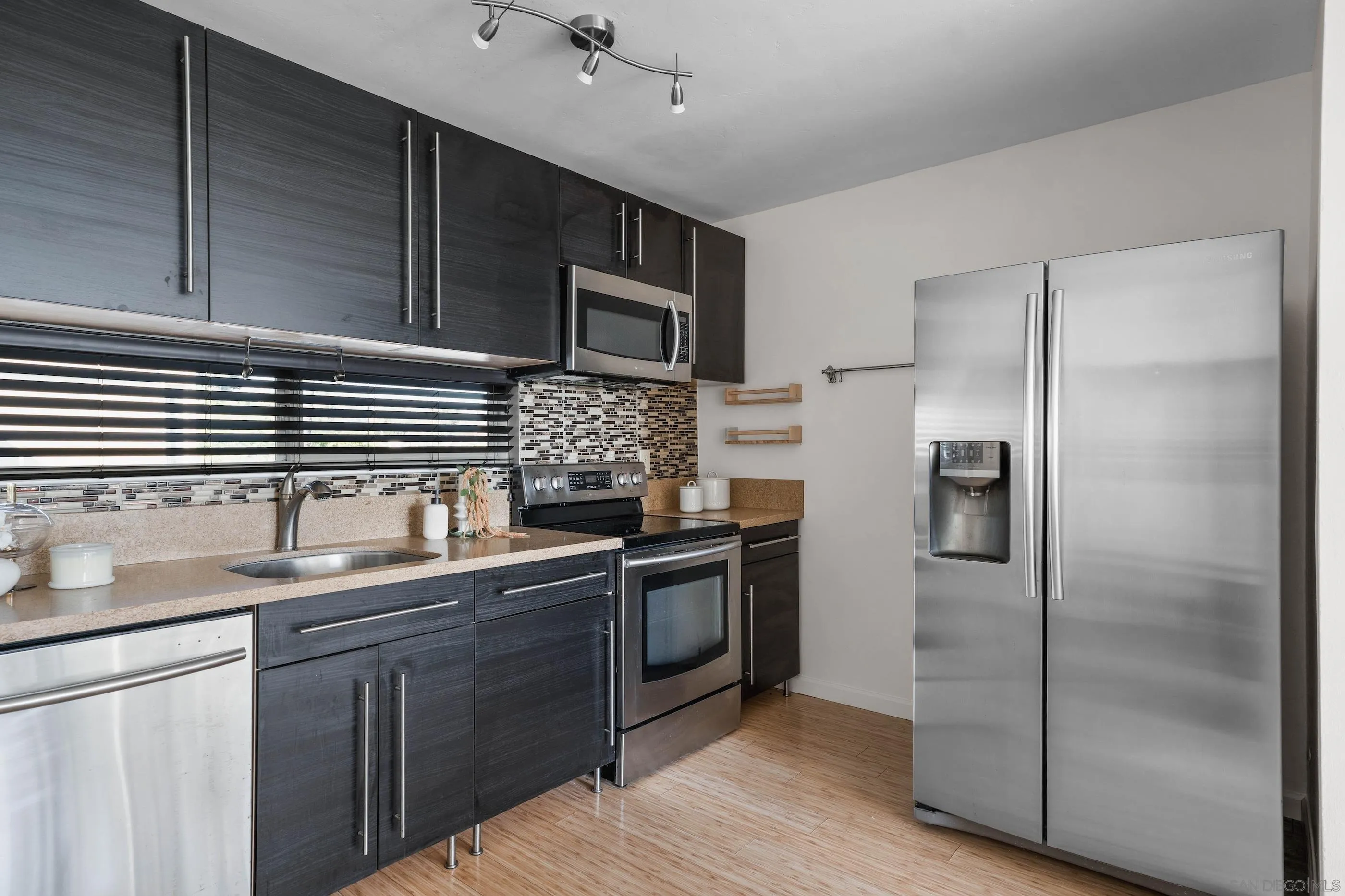 2266 Grand Ave Unit 31