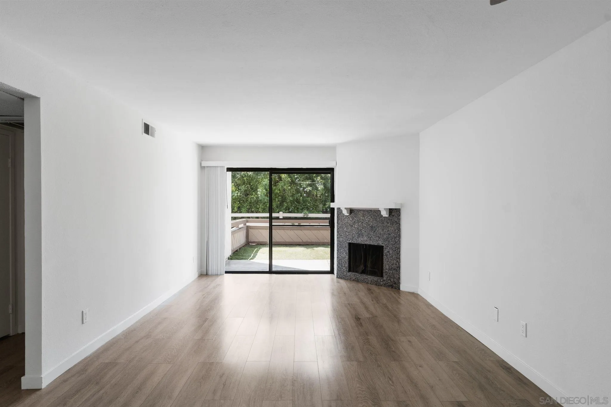 1687 Melrose Ave Unit D