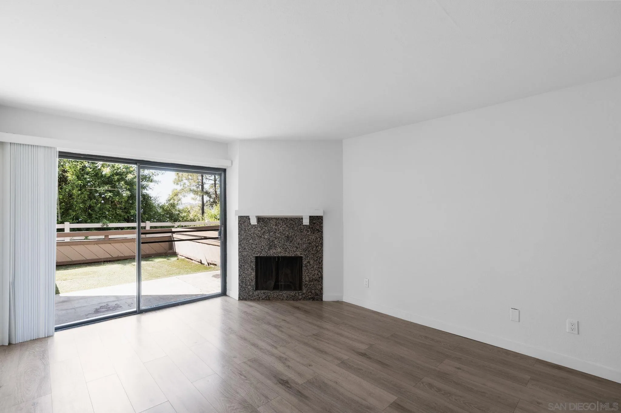 1687 Melrose Ave Unit D