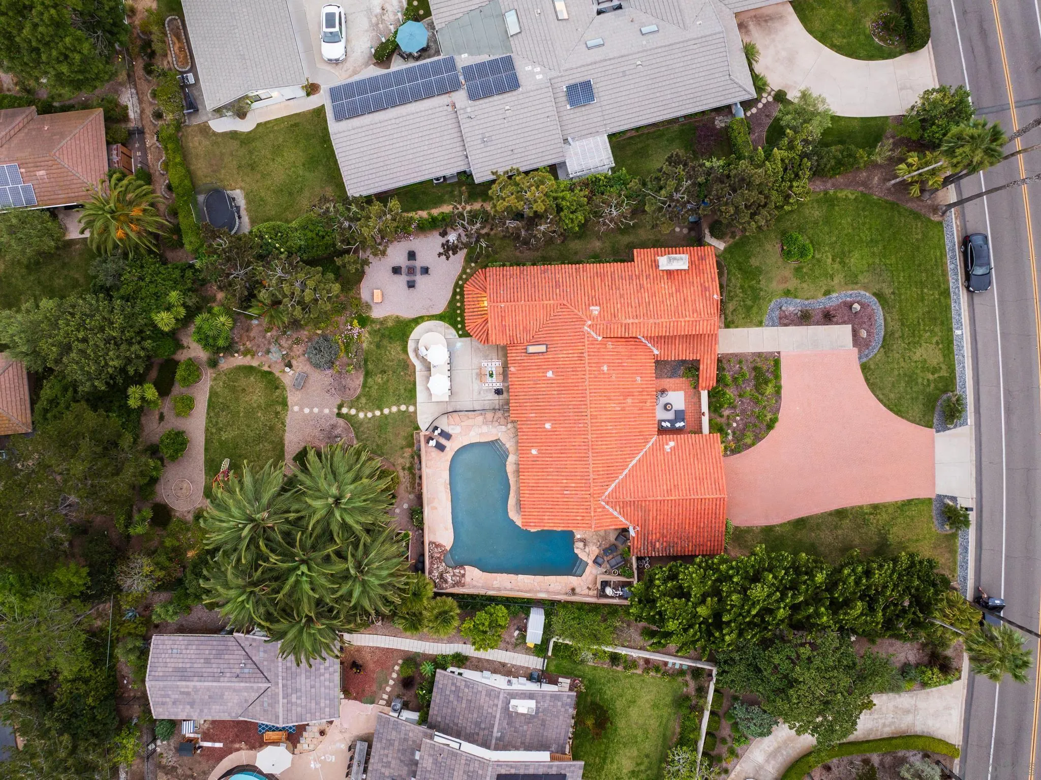 1450 Highland Dr