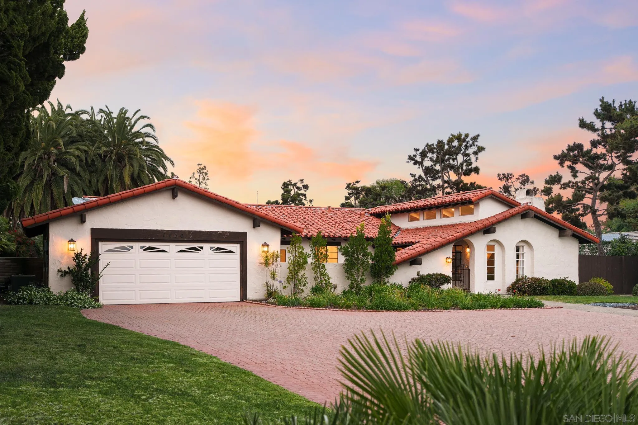1450 Highland Dr