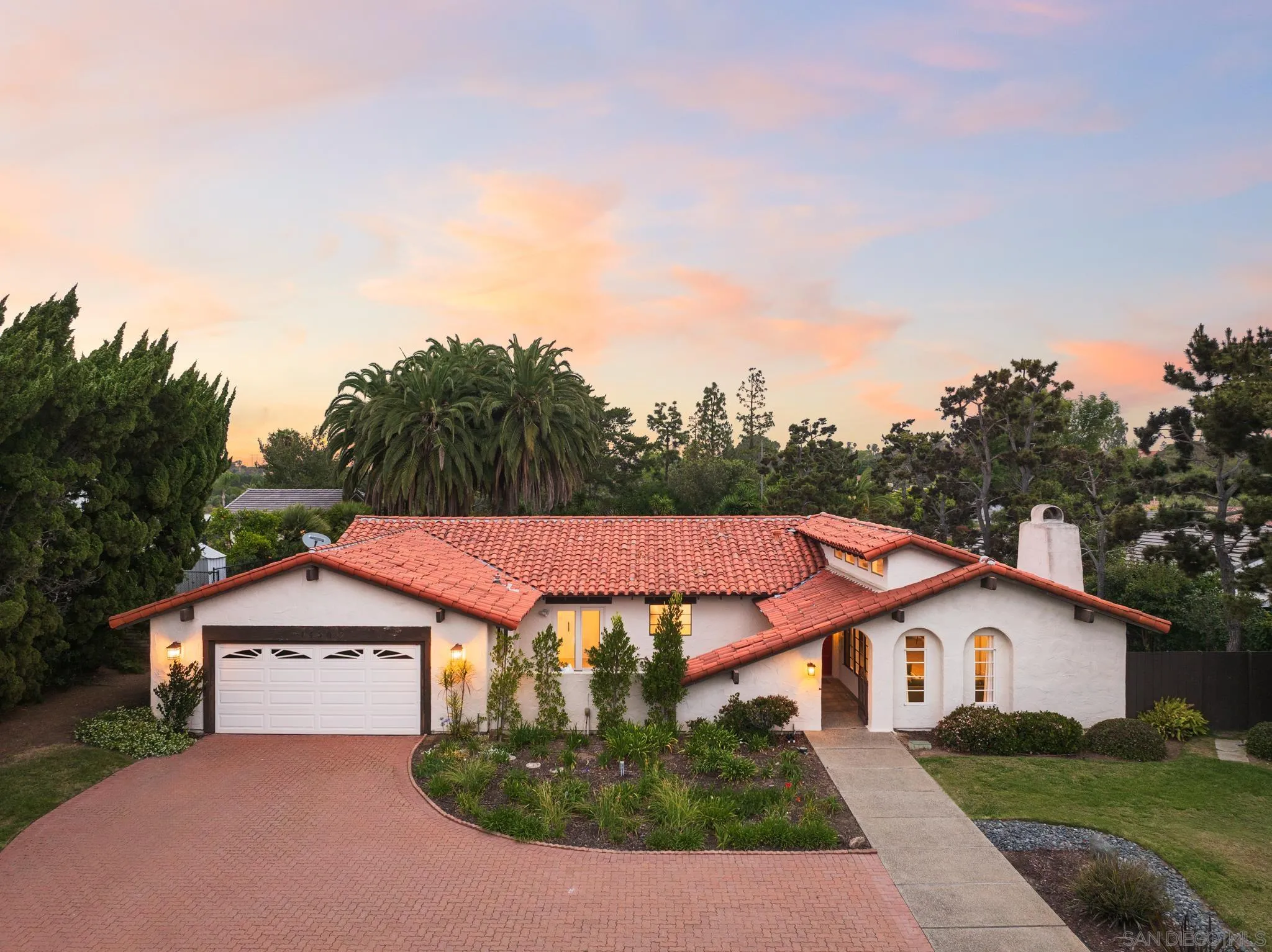 1450 Highland Dr