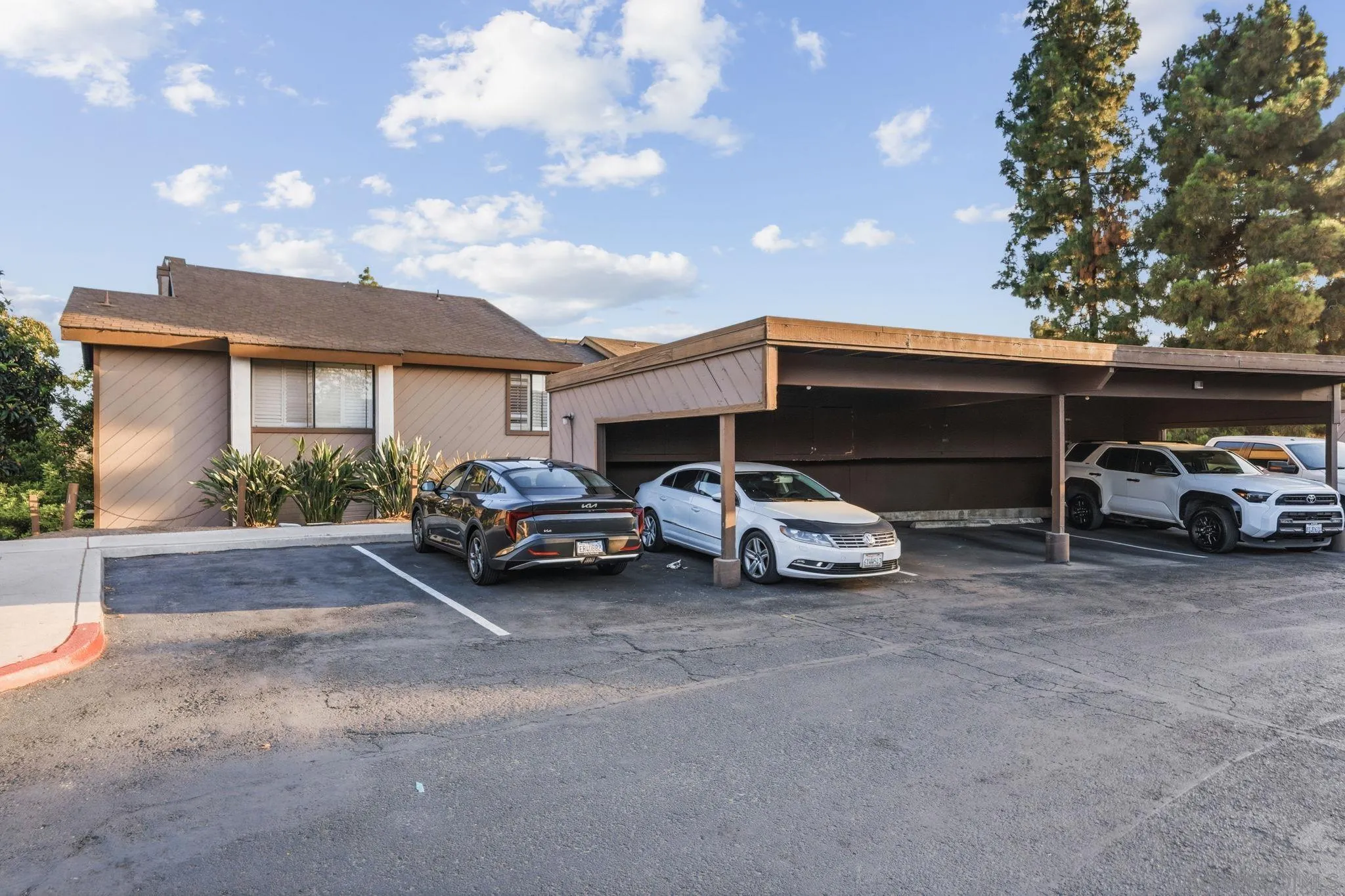 1687 Melrose Ave Unit D