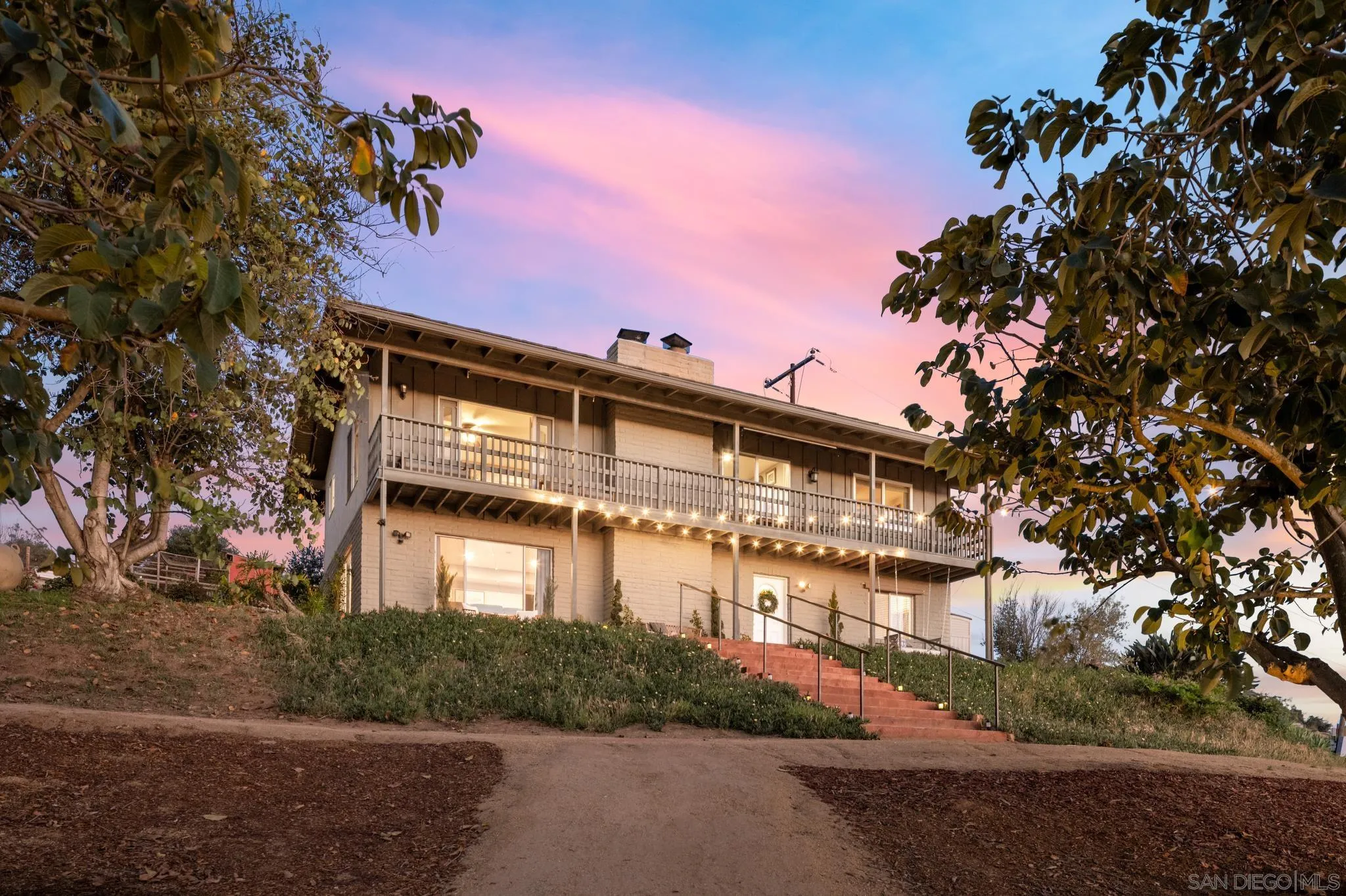 10889 San Gabriel Way