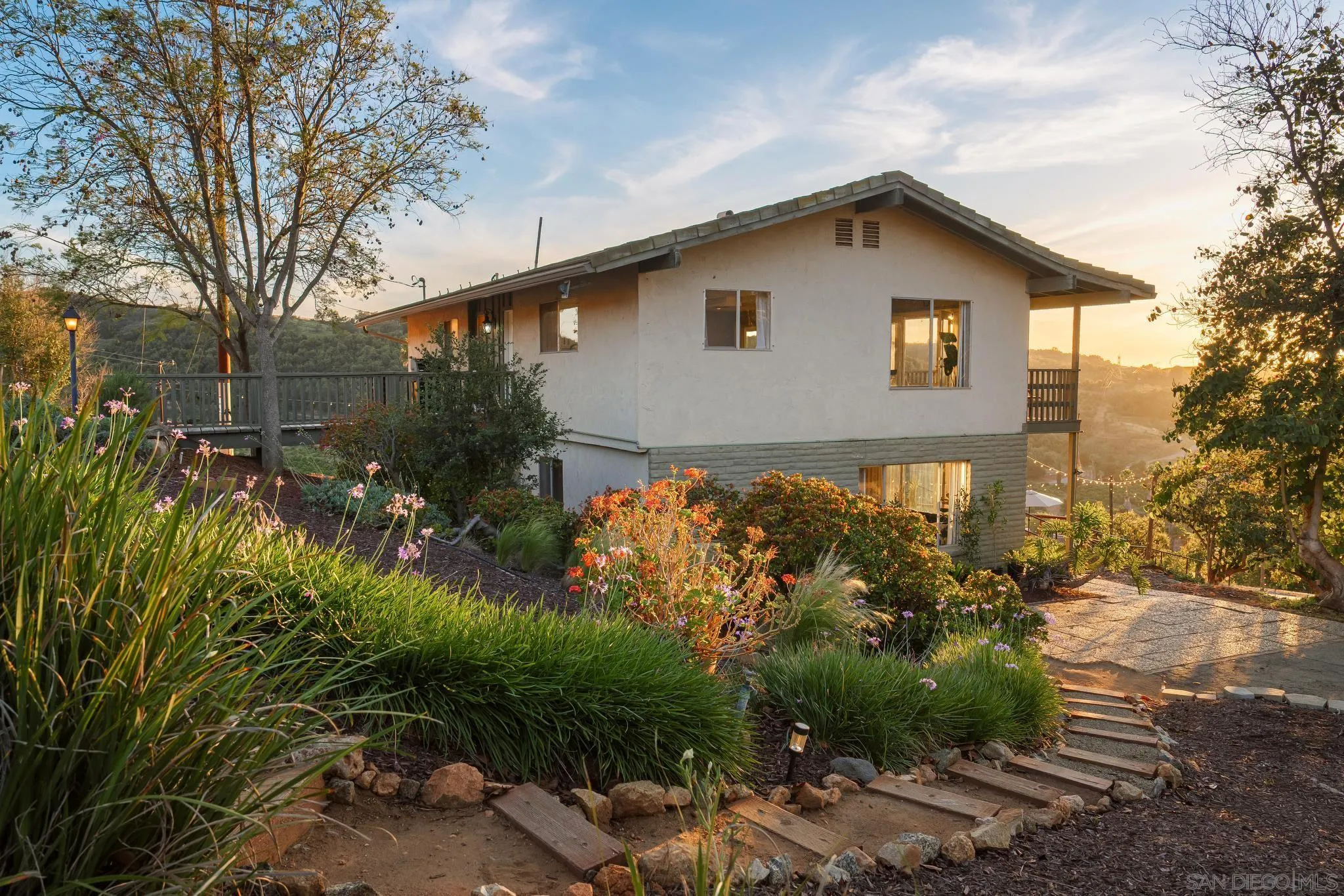 10889 San Gabriel Way