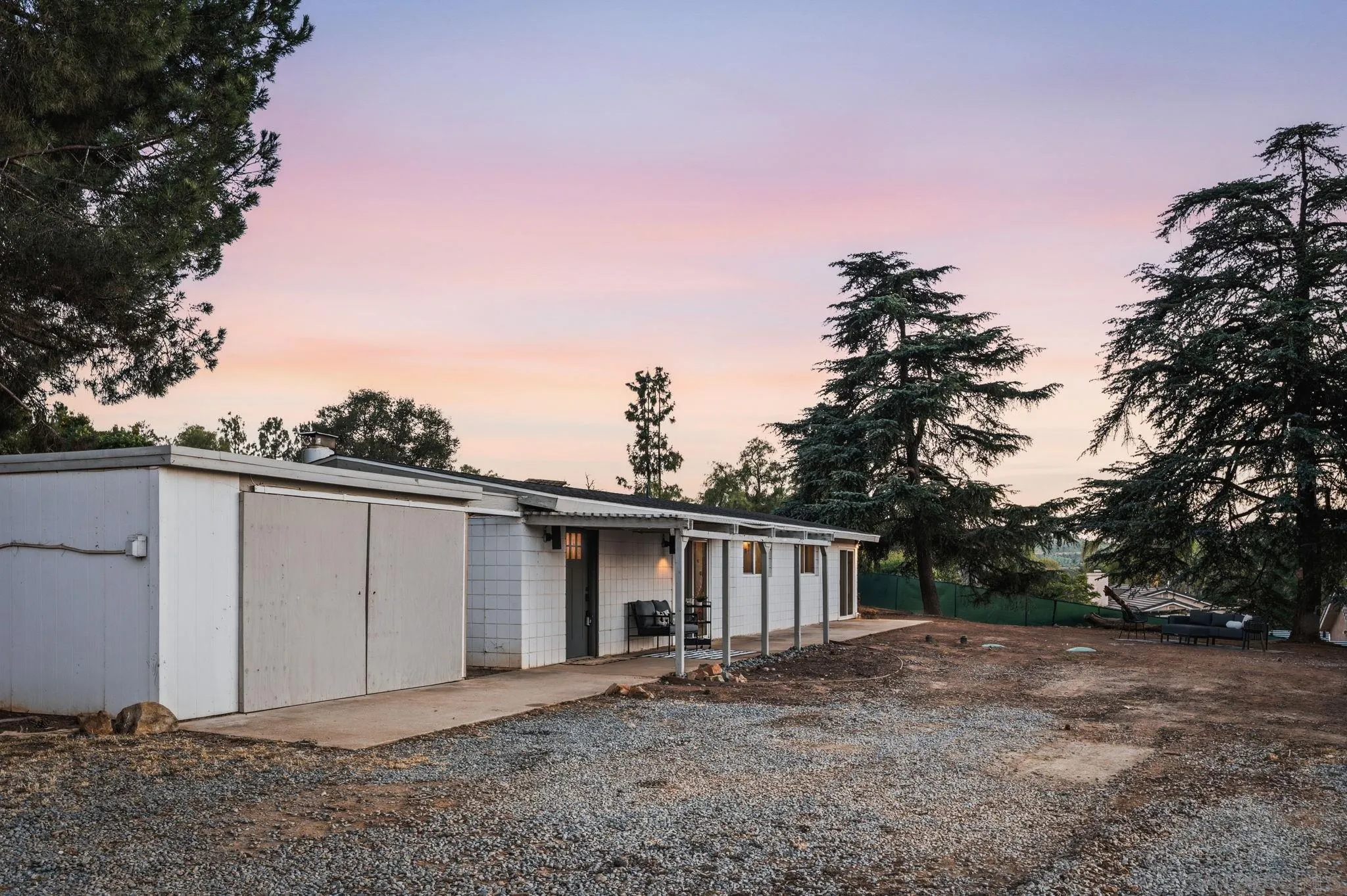 30562 Rolling Hills Dr.