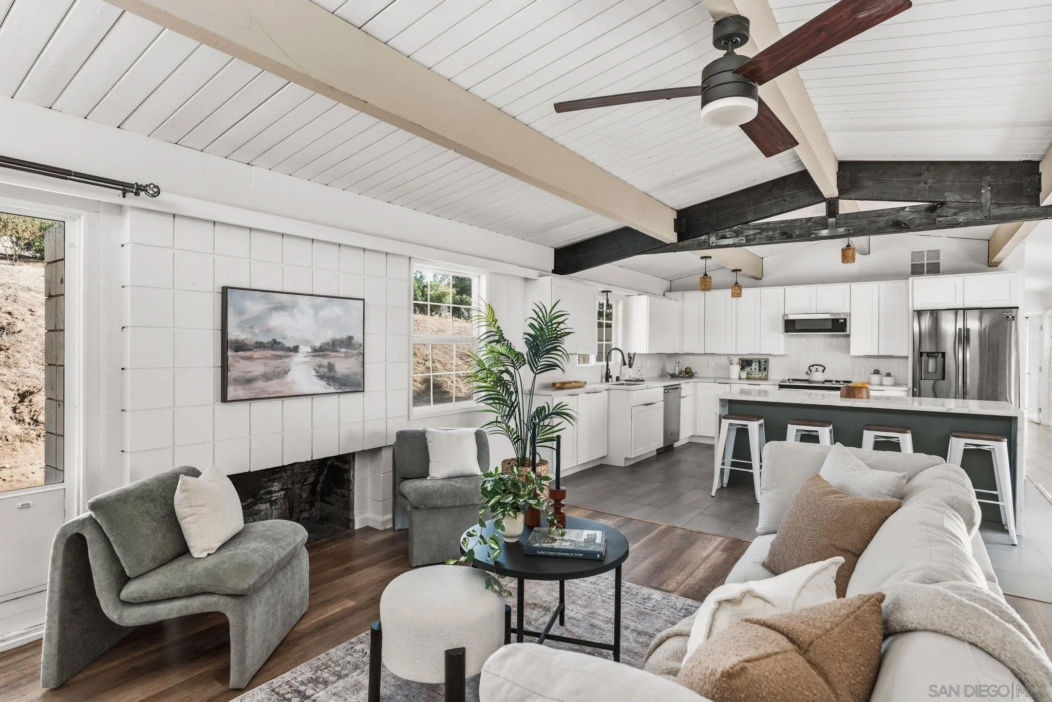 30562 Rolling Hills Dr.
