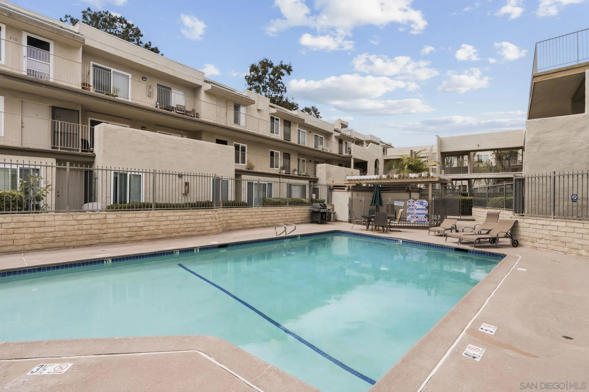 13754 Mango Dr Unit 103