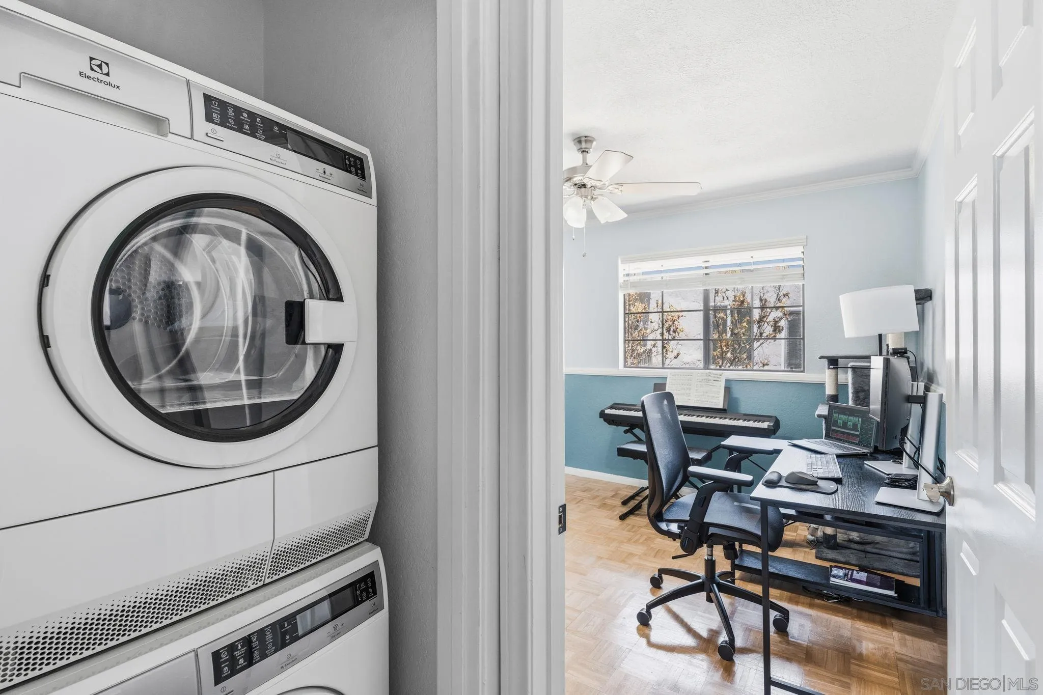 4077 Illinois St Unit 5