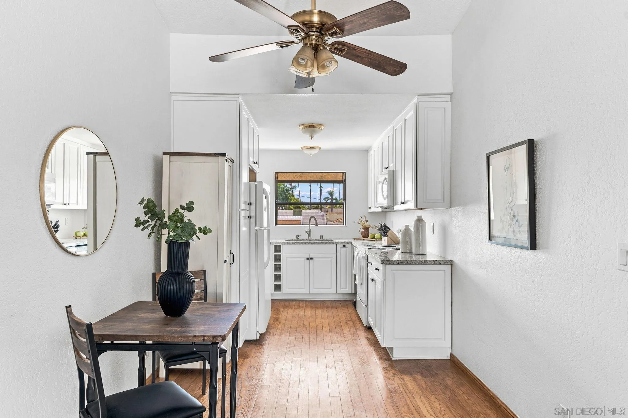 4077 Illinois St Unit 5