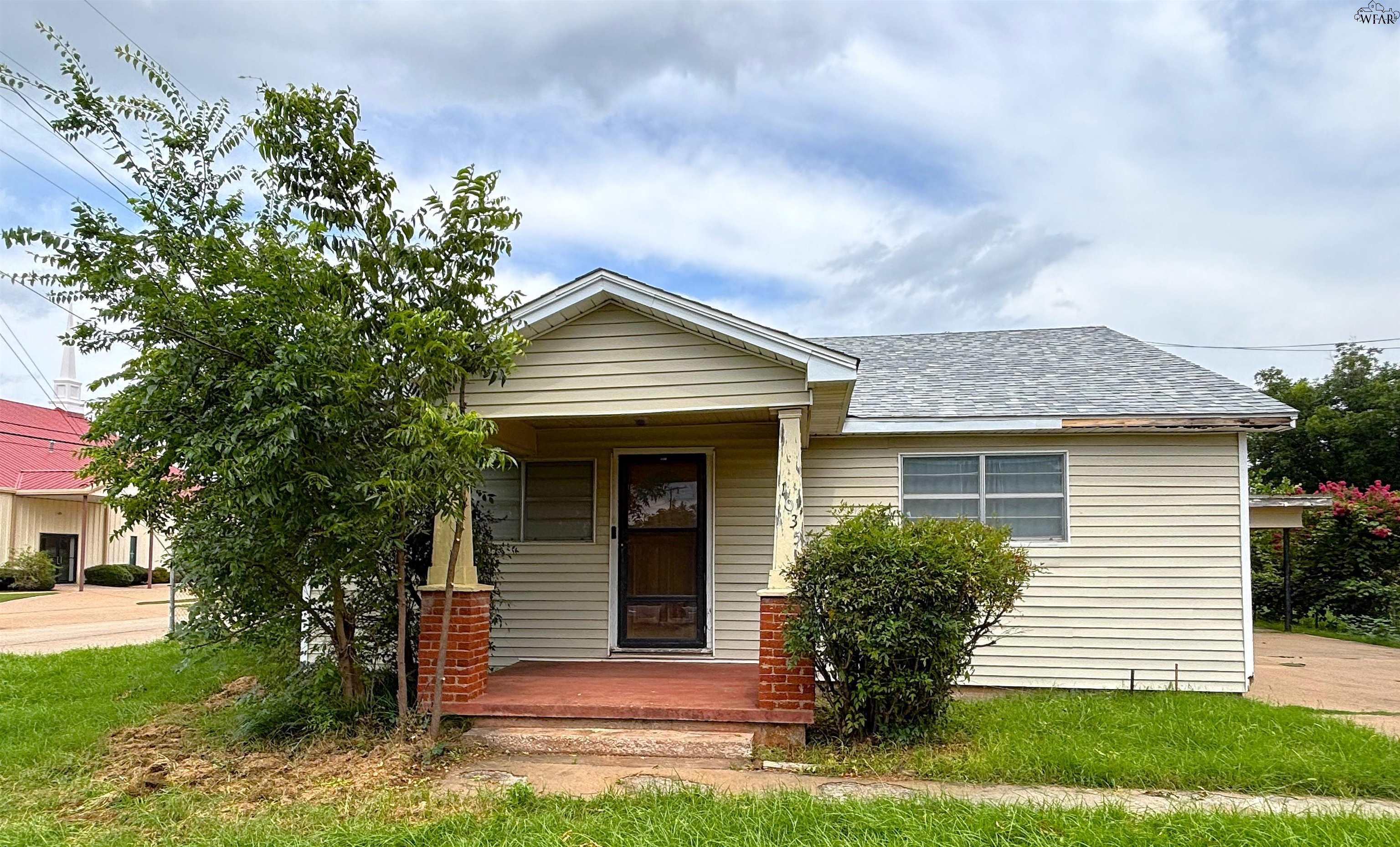 1035 HARLAN AVENUE