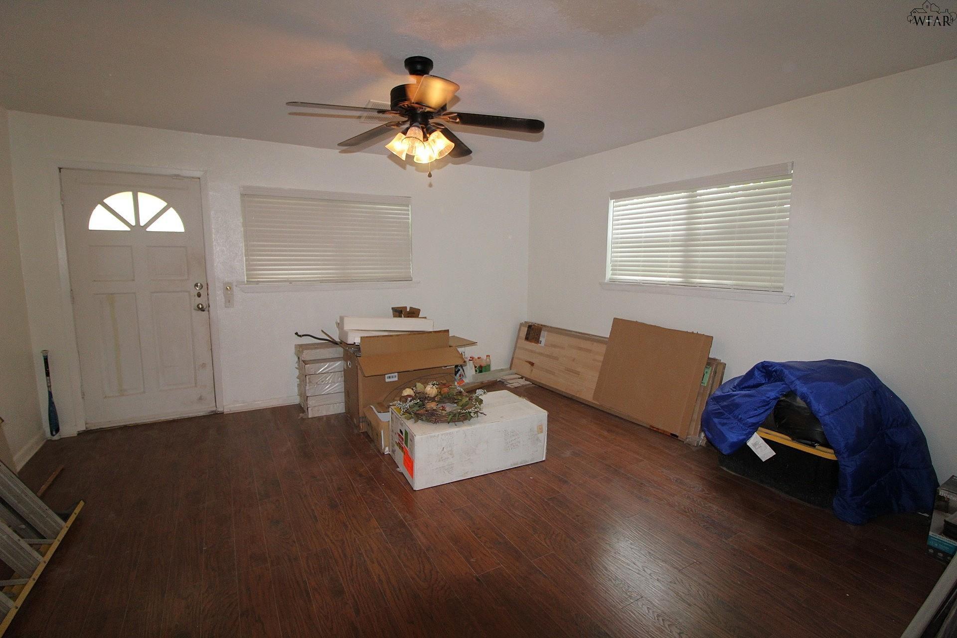 1035 HARLAN AVENUE