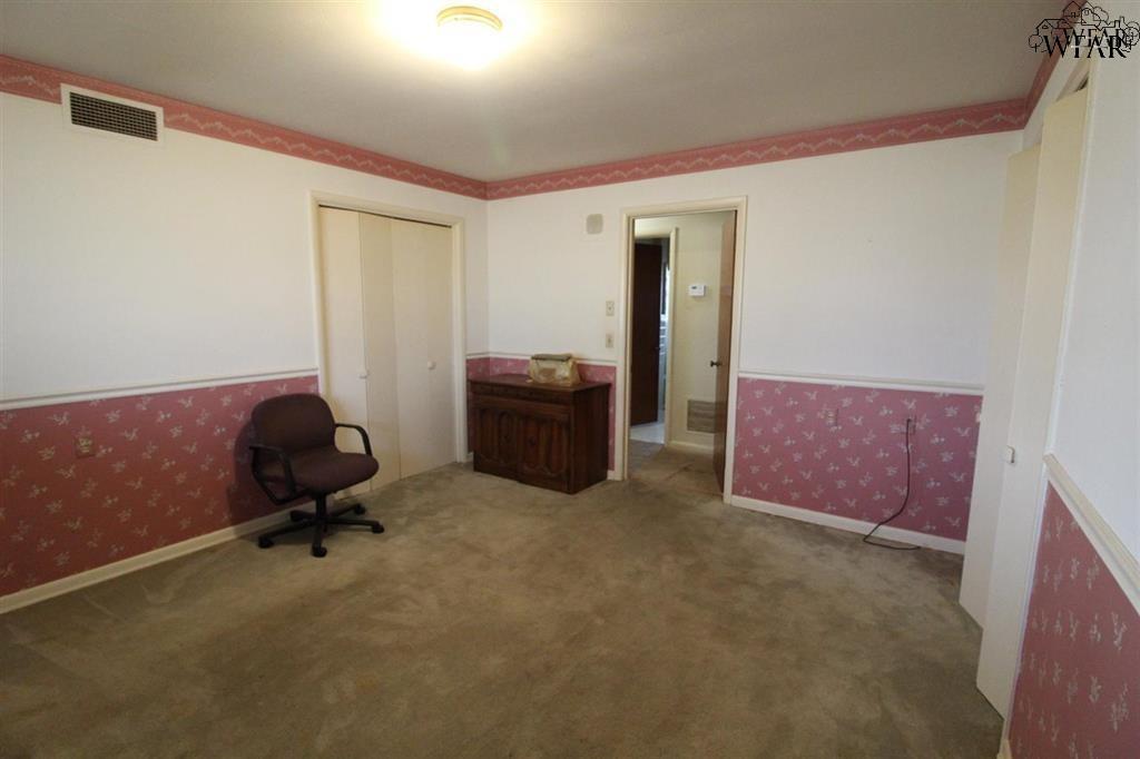 101 W ANDERSON AVENUE