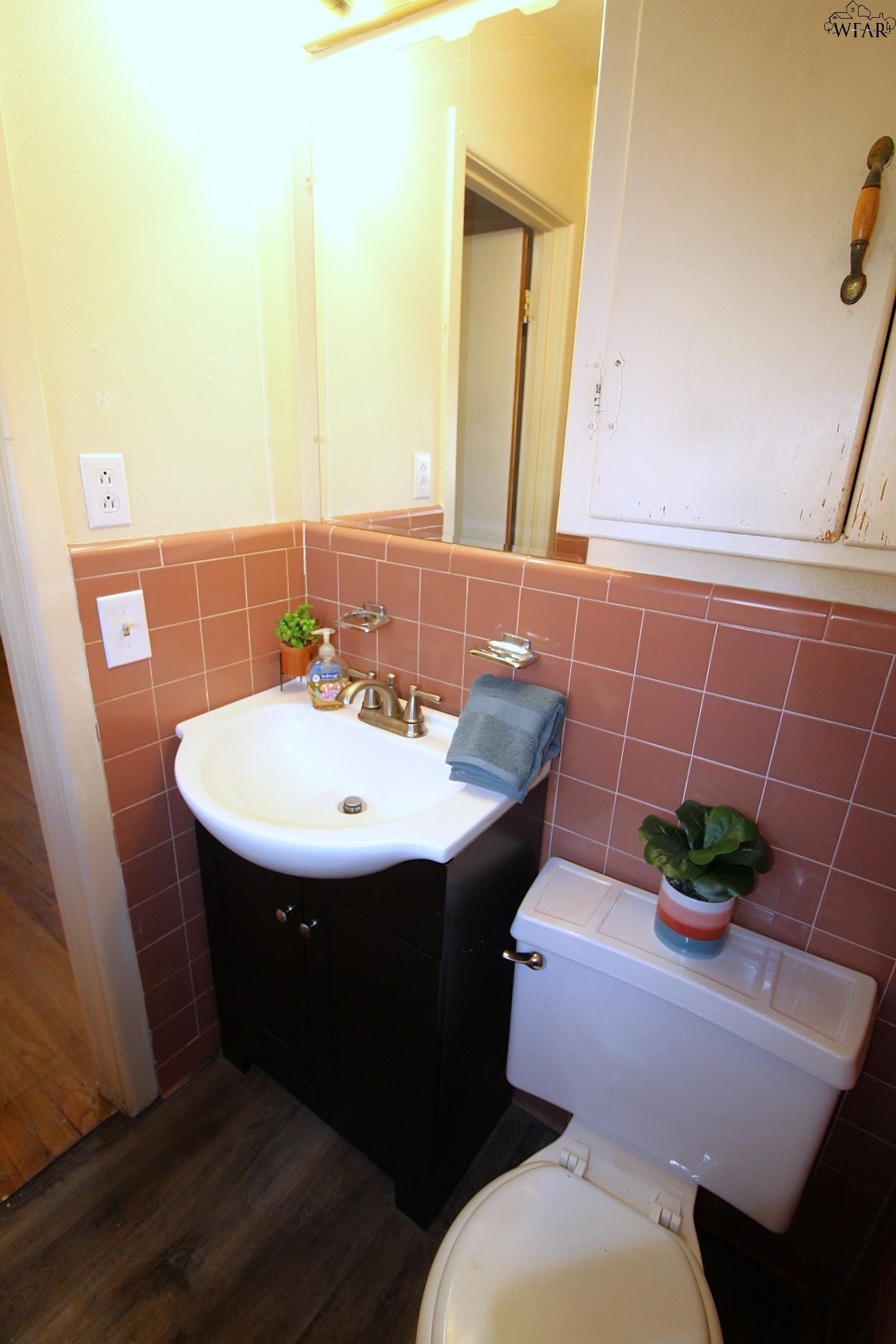 4949 S LAKE PARK DRIVE