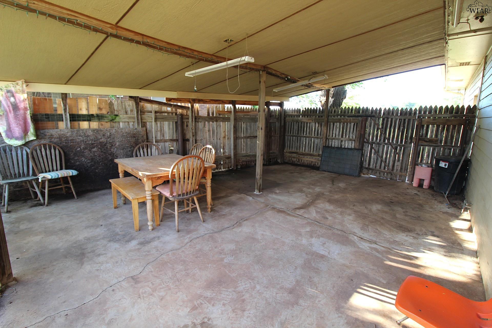 4949 S LAKE PARK DRIVE