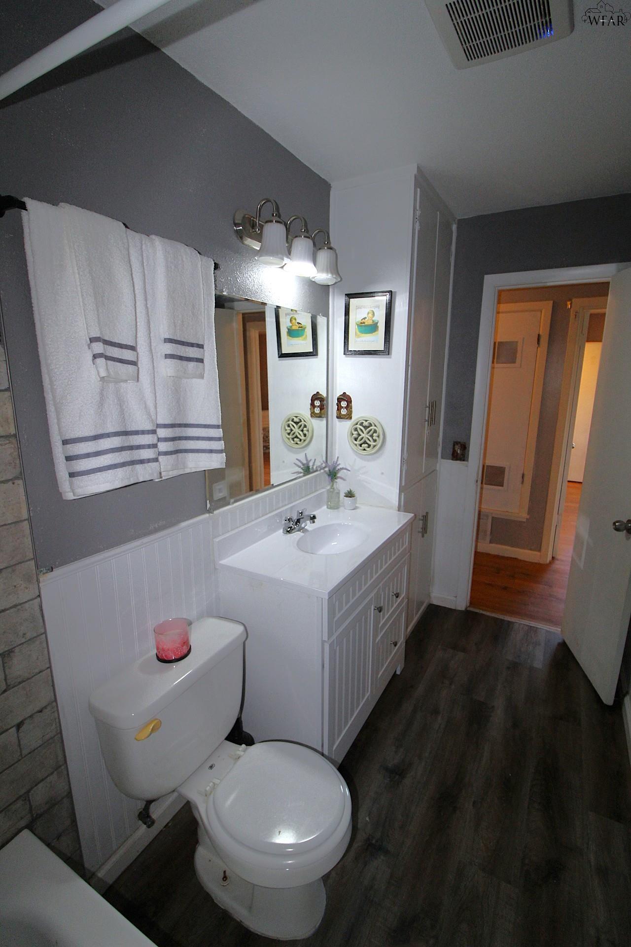 4949 S LAKE PARK DRIVE