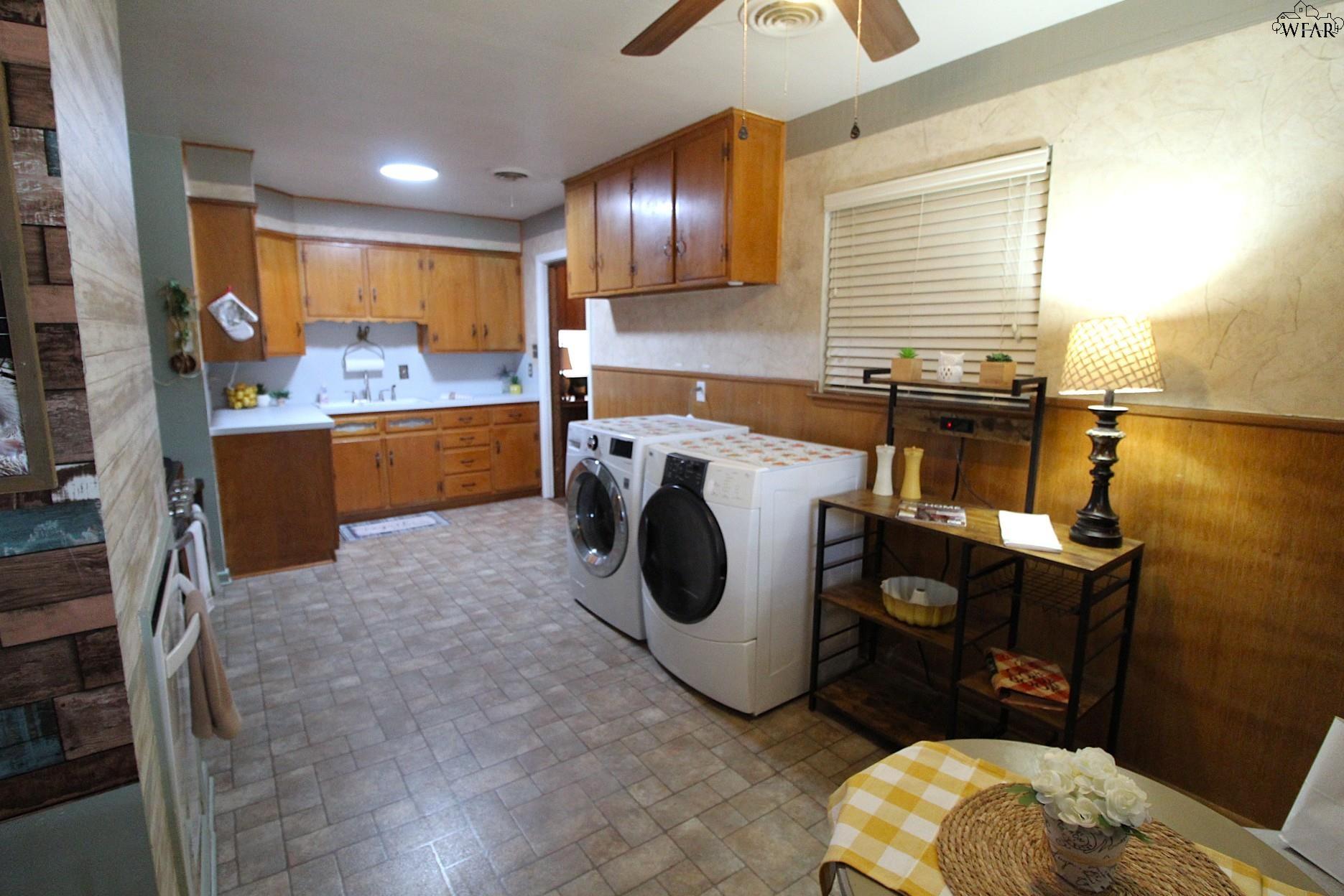 4949 S LAKE PARK DRIVE