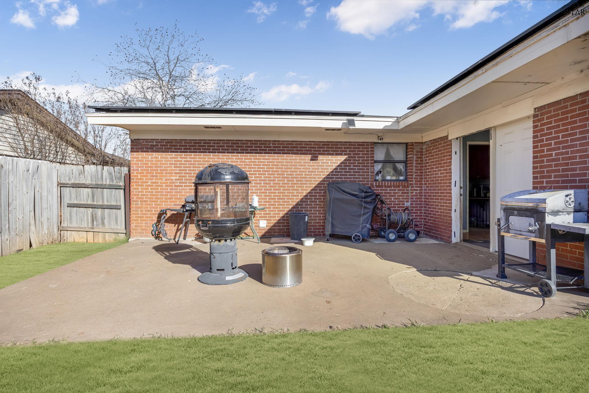 1309 OAKHURST DRIVE