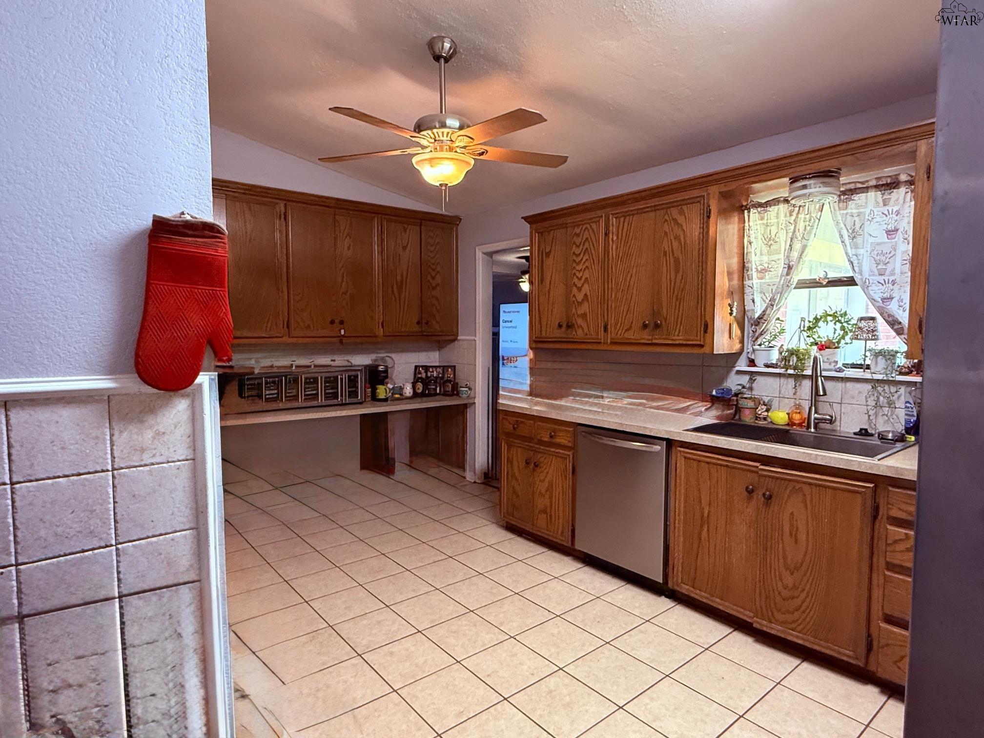 1309 OAKHURST DRIVE