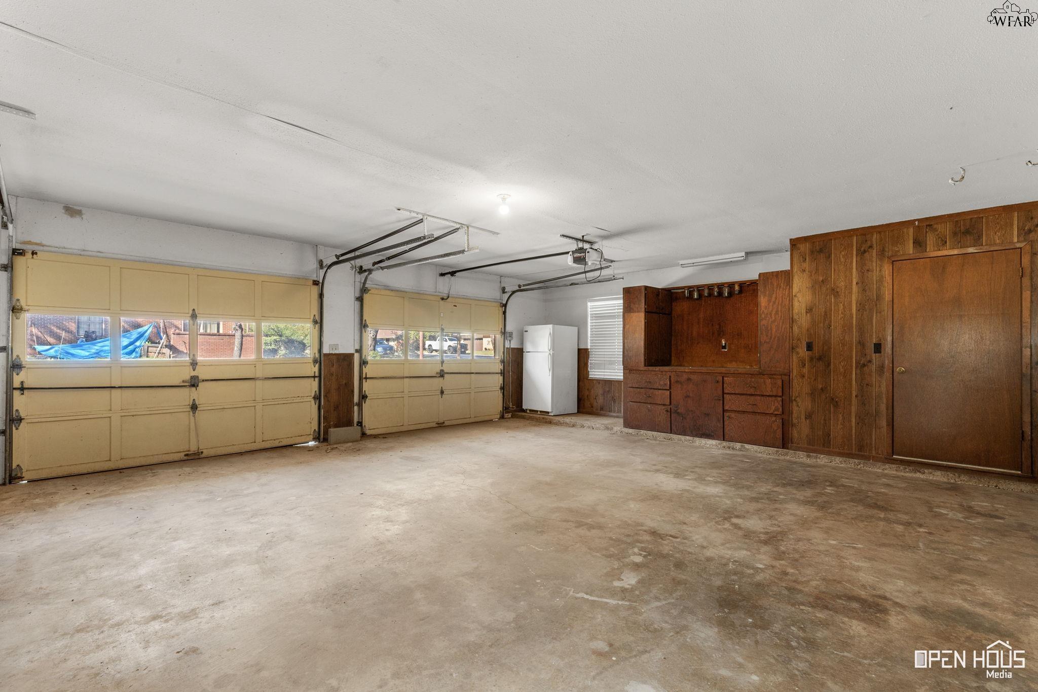 1701 E SPRING STREET